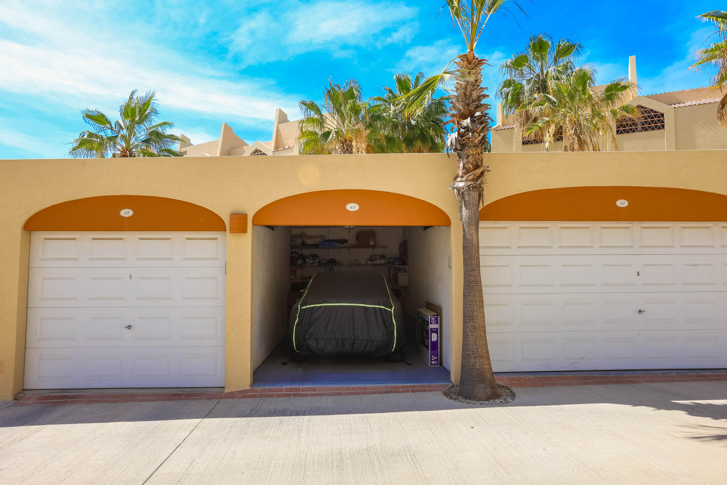 Seller Financing- 1 Garage, Club La Costa PH