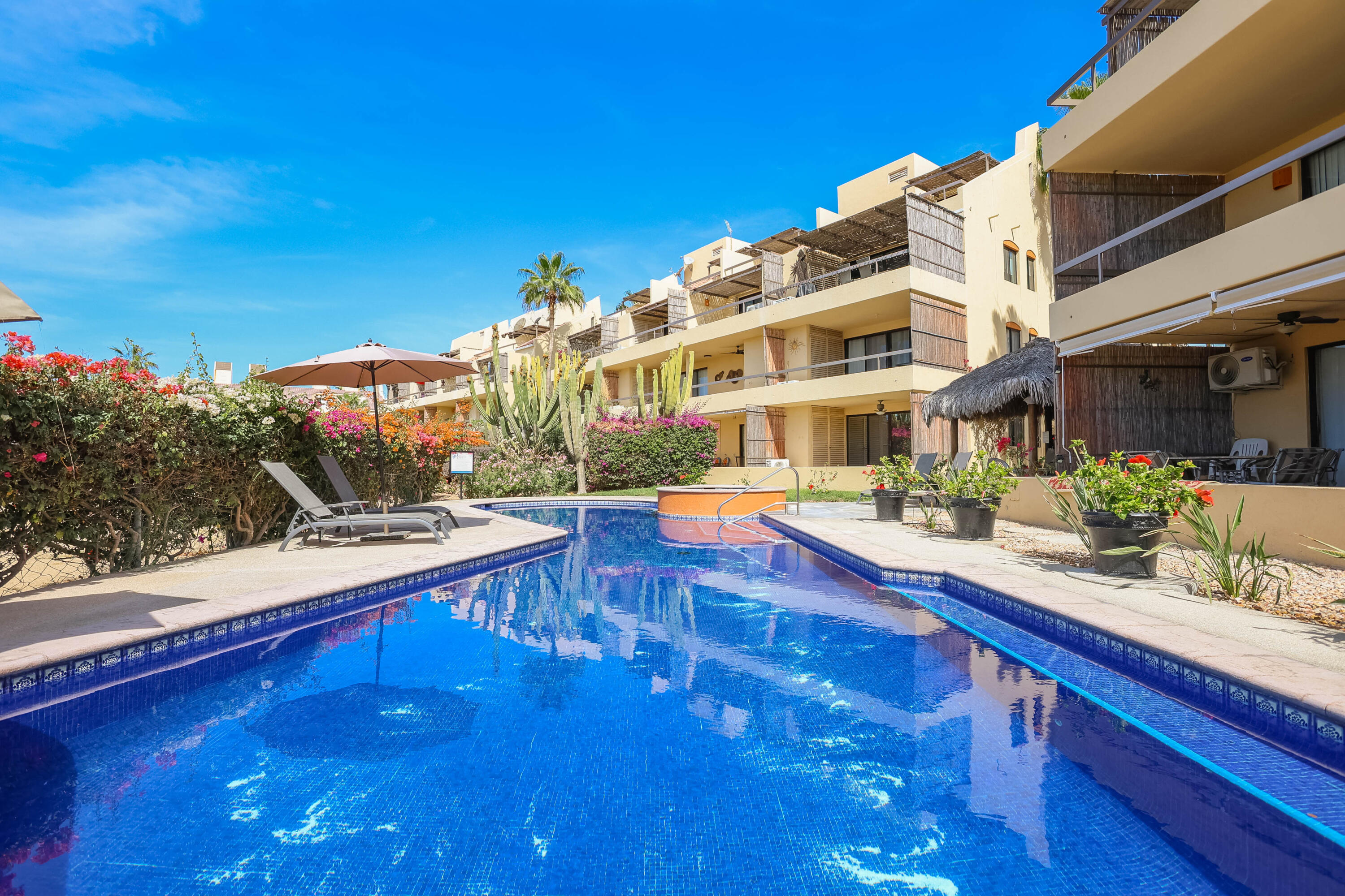 Seller Financing- 1 Garage, Club La Costa PH