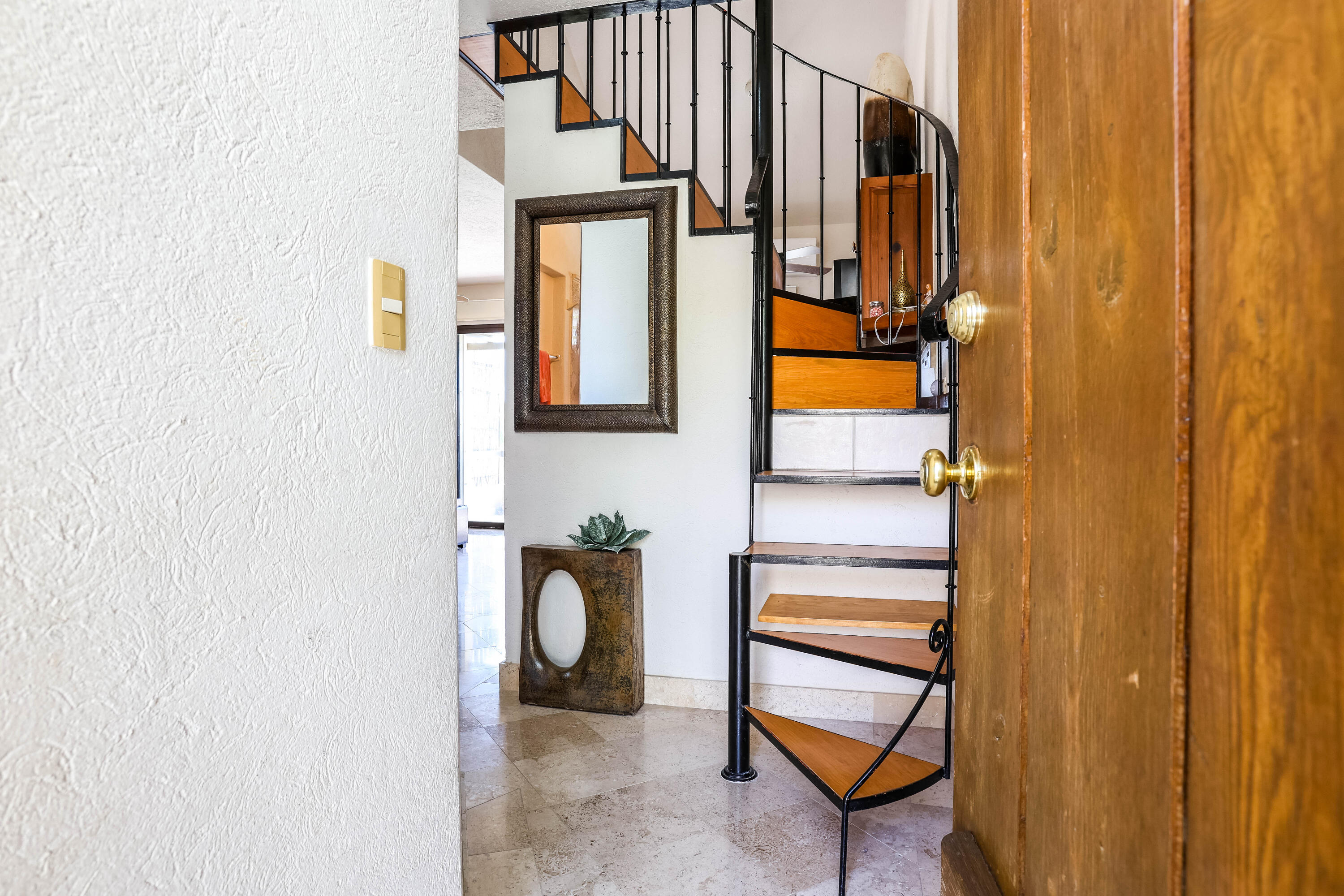 Seller Financing- 1 Garage, Club La Costa PH