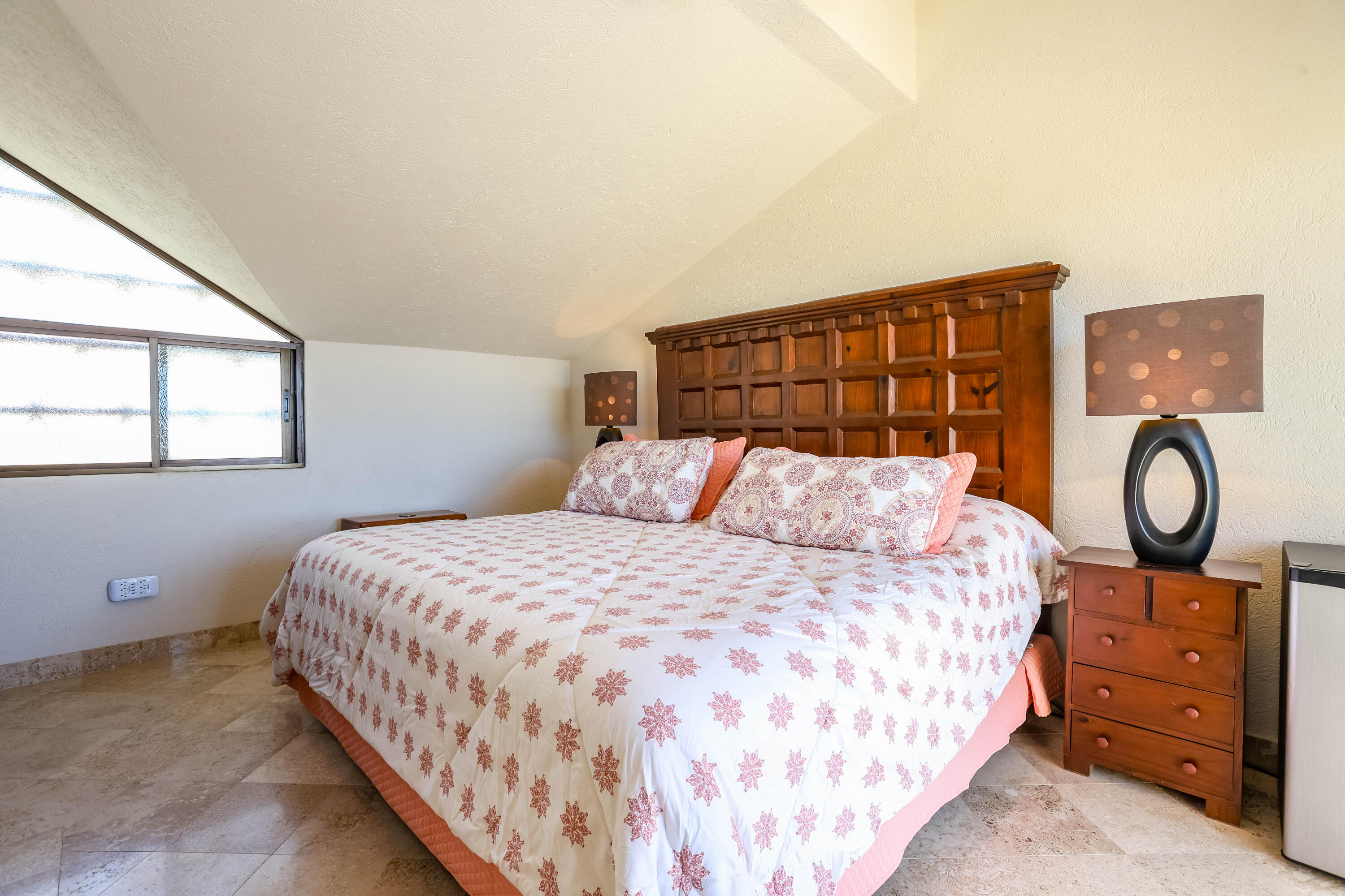 Seller Financing- 1 Garage, Club La Costa PH