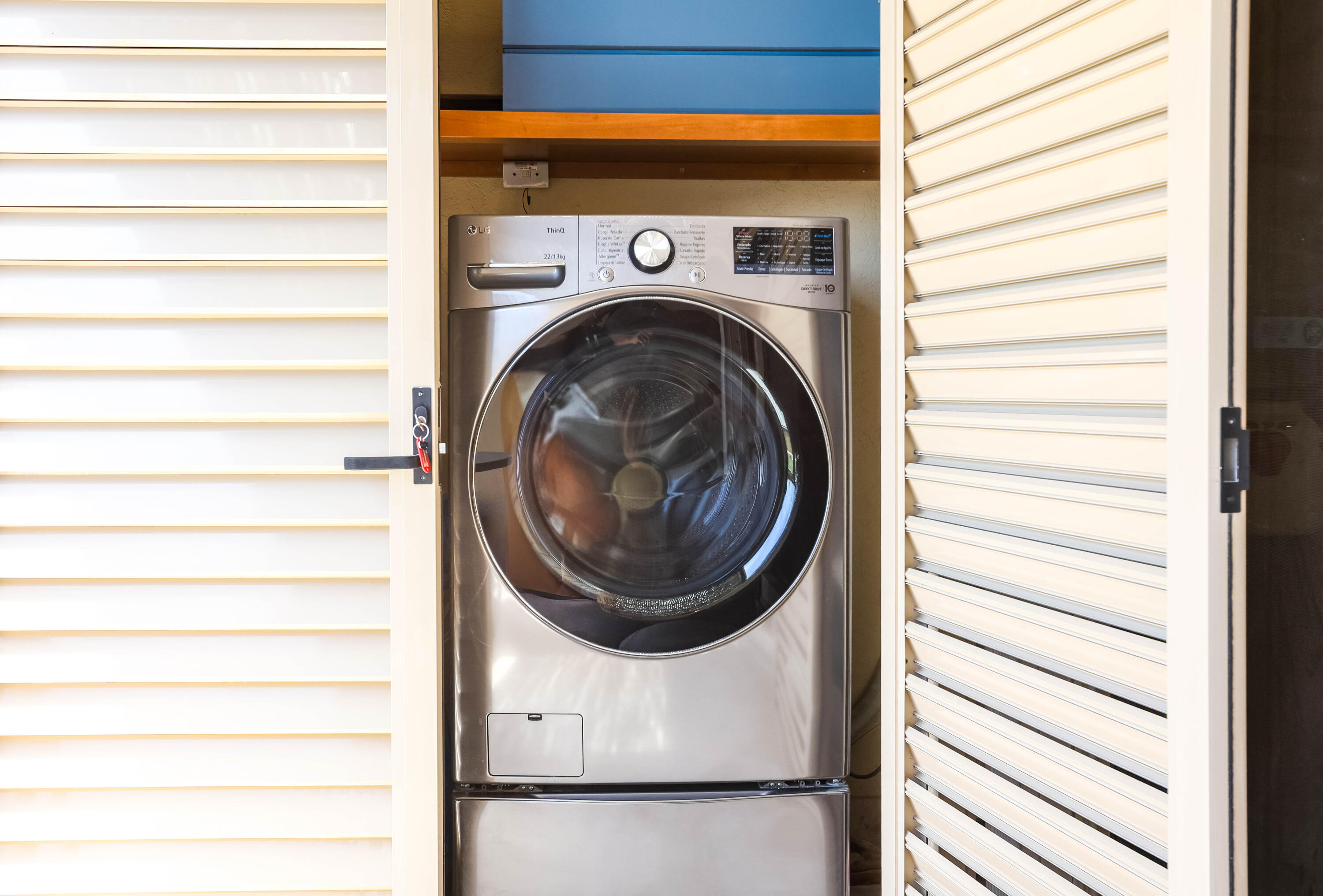 Seller Financing- 1 Garage, Club La Costa PH