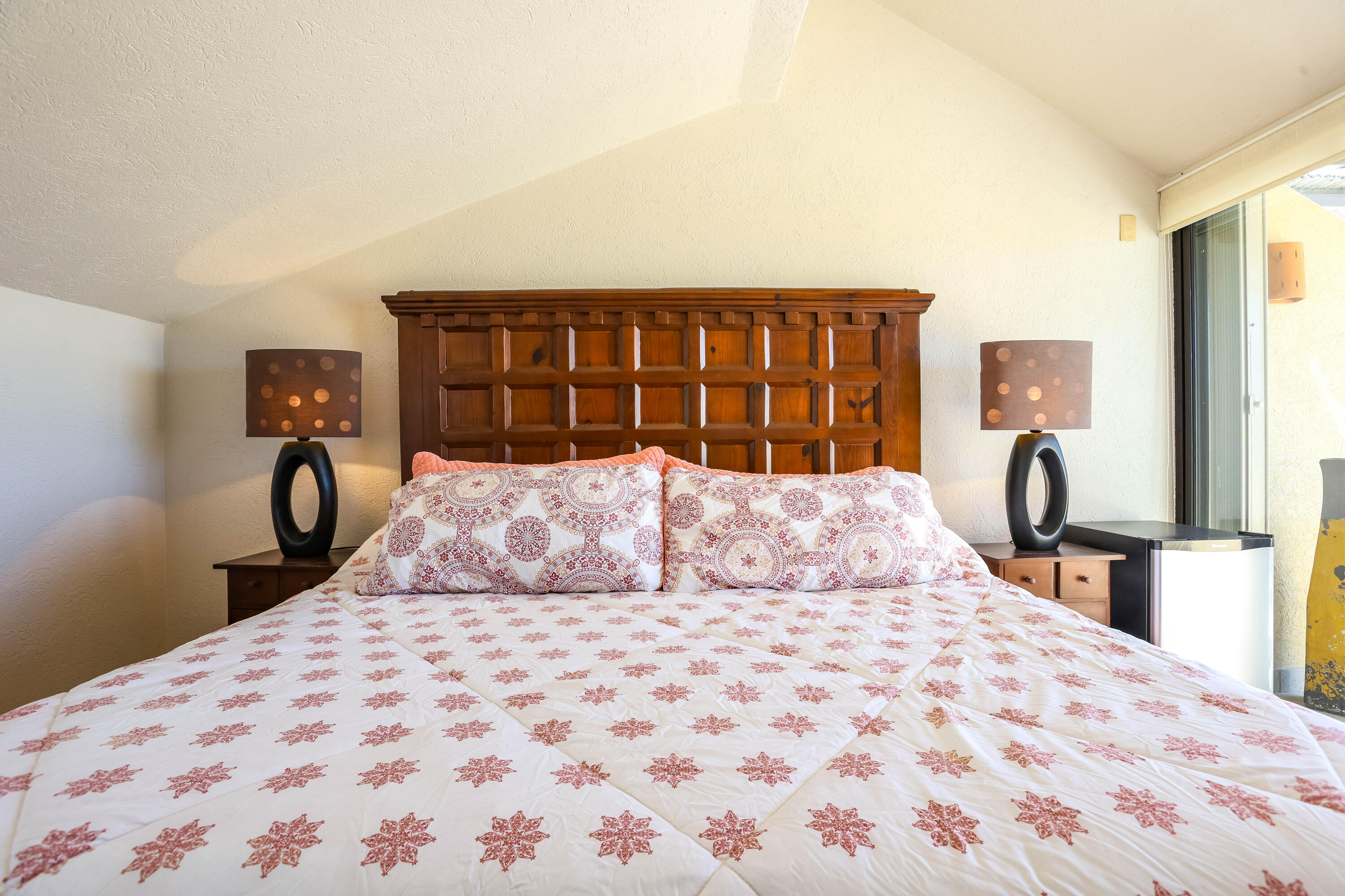 Seller Financing- 1 Garage, Club La Costa PH