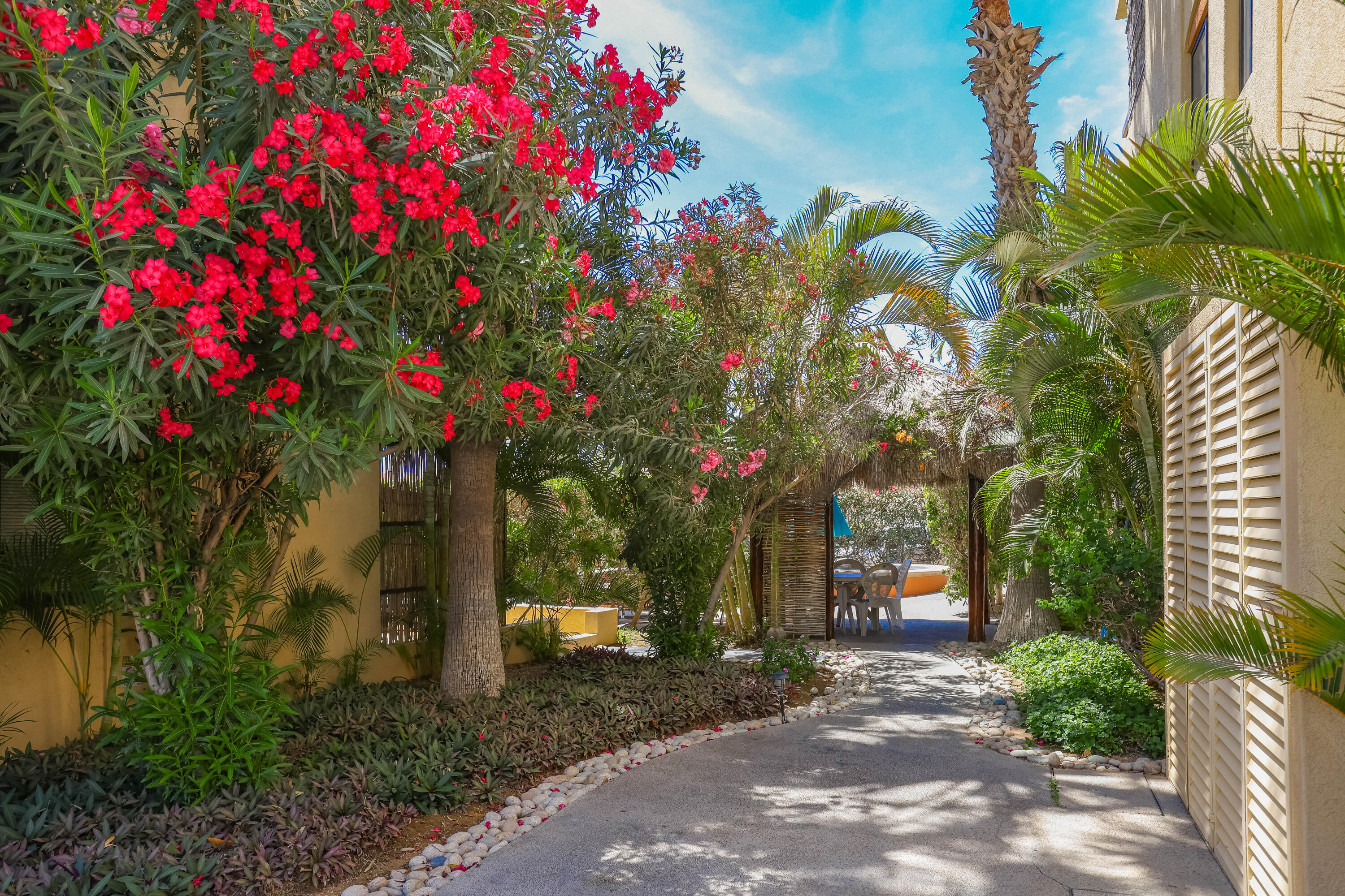 Seller Financing- 1 Garage, Club La Costa PH