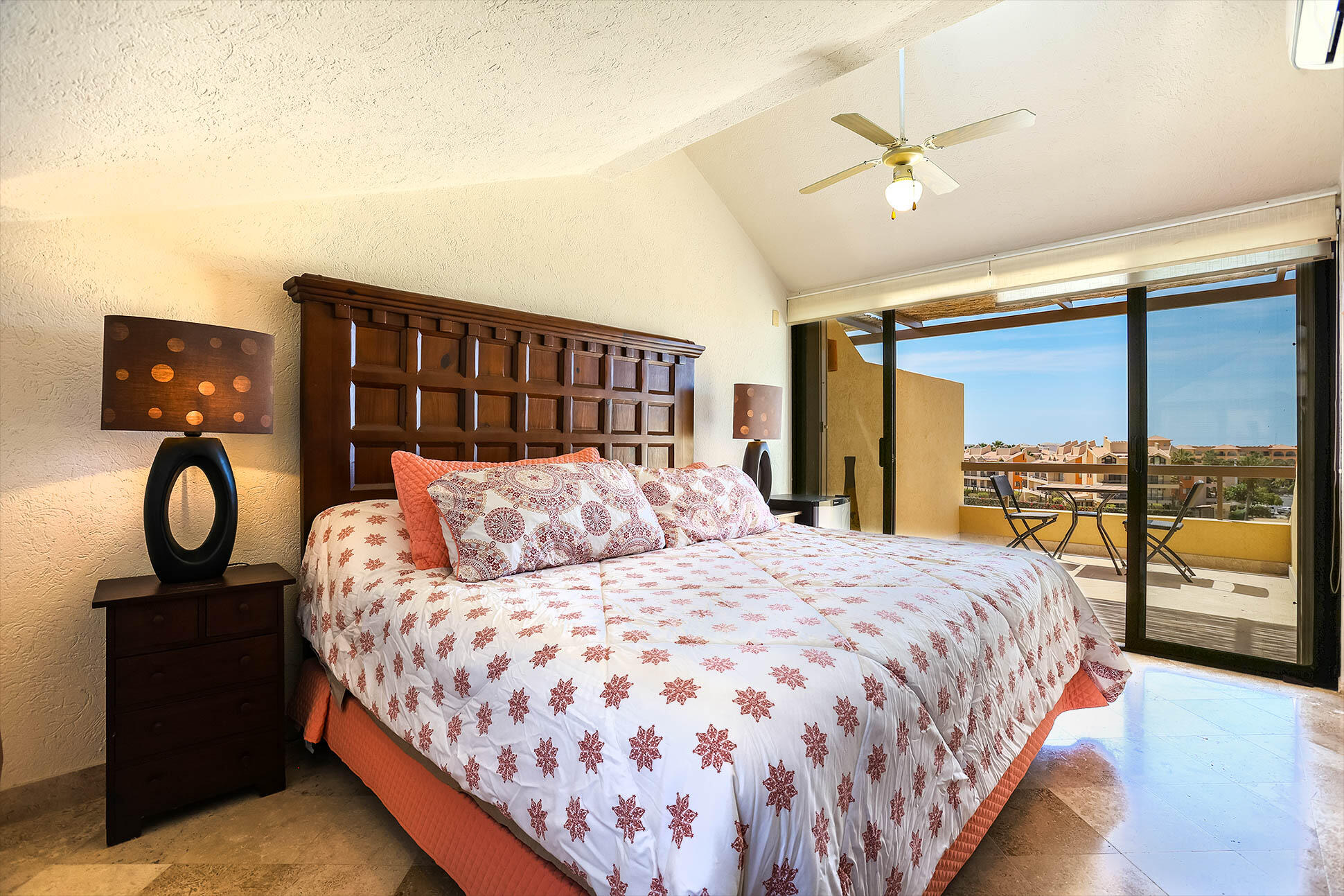 Seller Financing- 1 Garage, Club La Costa PH