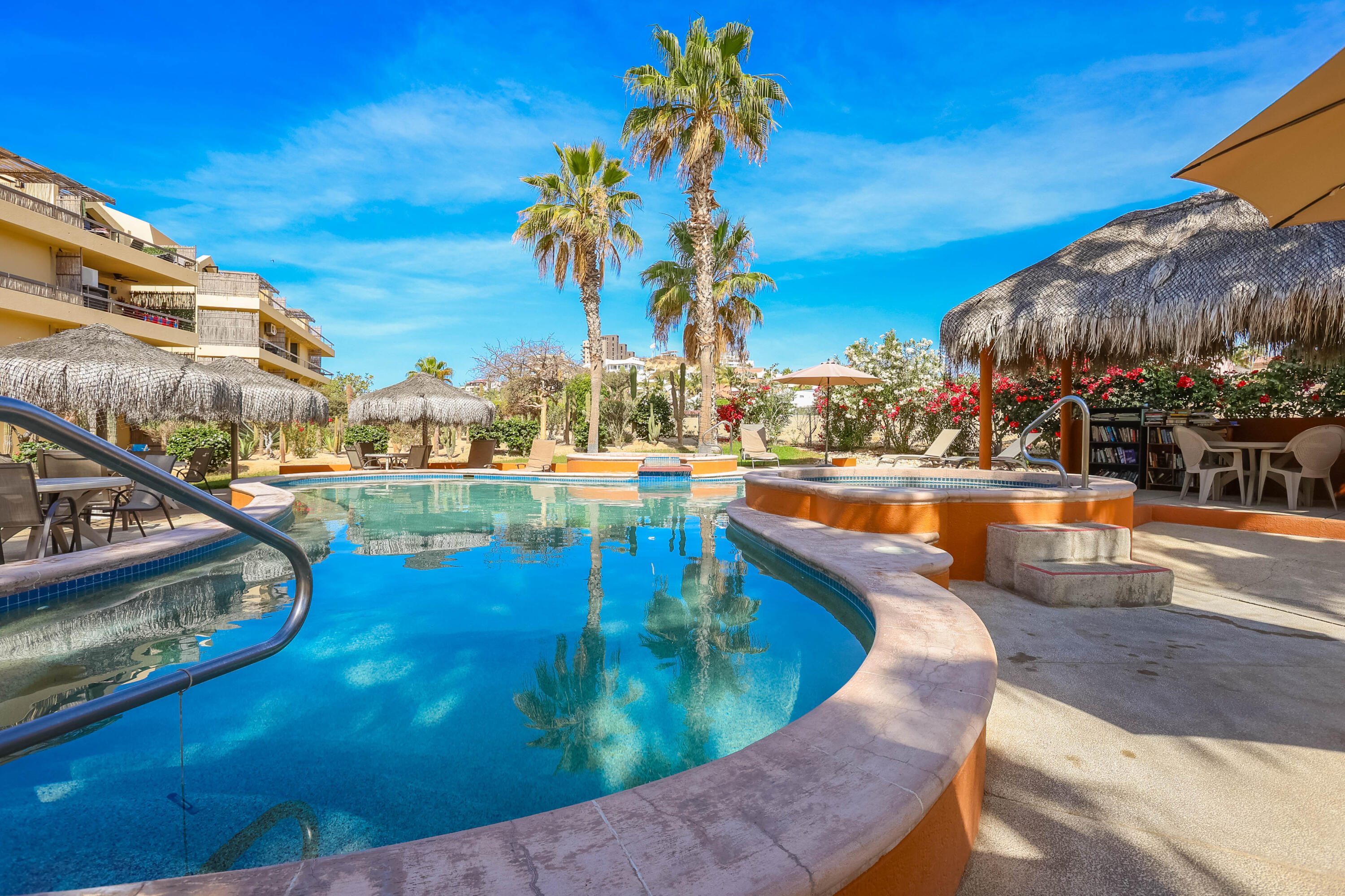 Seller Financing- 1 Garage, Club La Costa PH