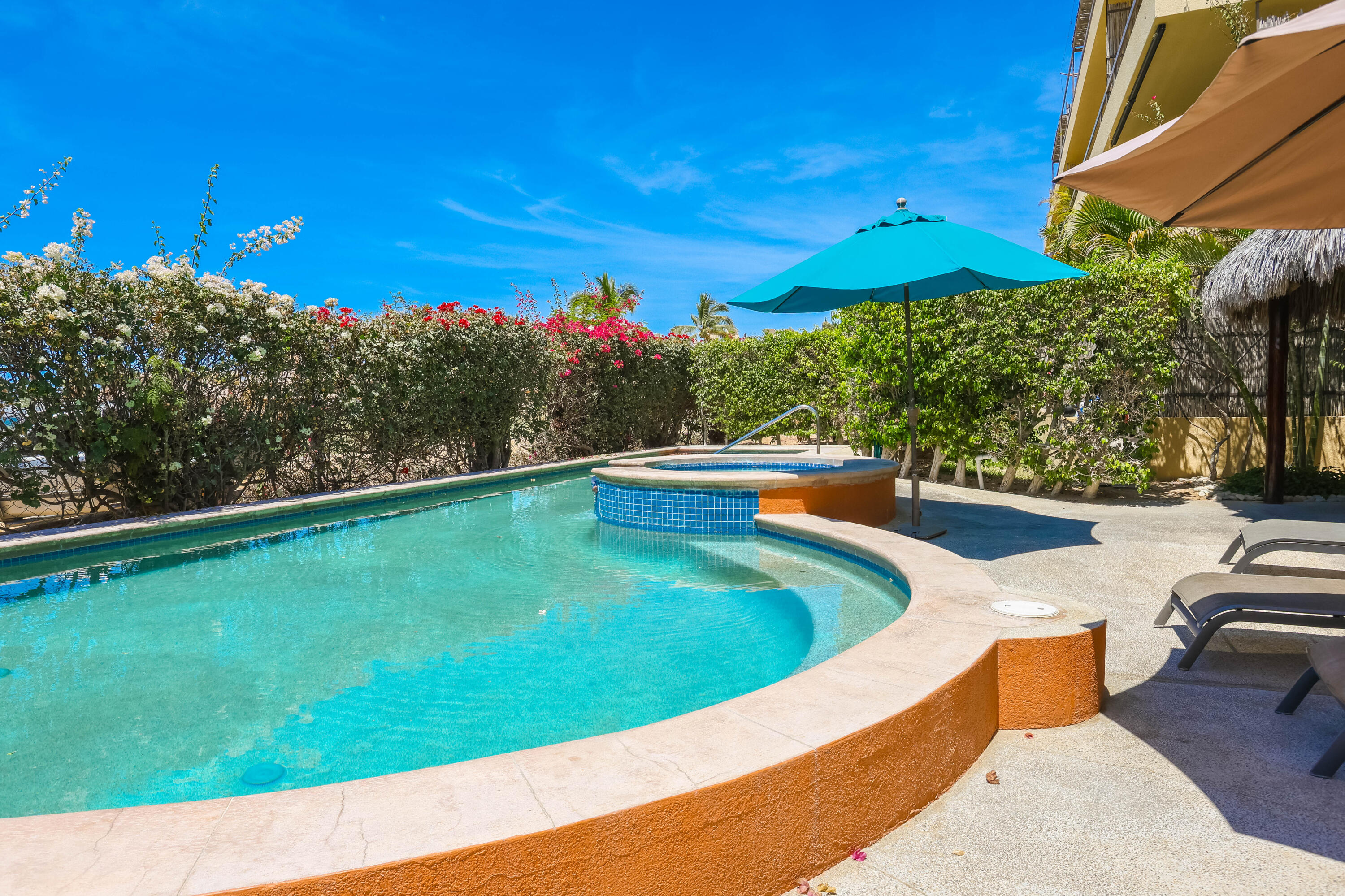 Seller Financing- 1 Garage, Club La Costa PH