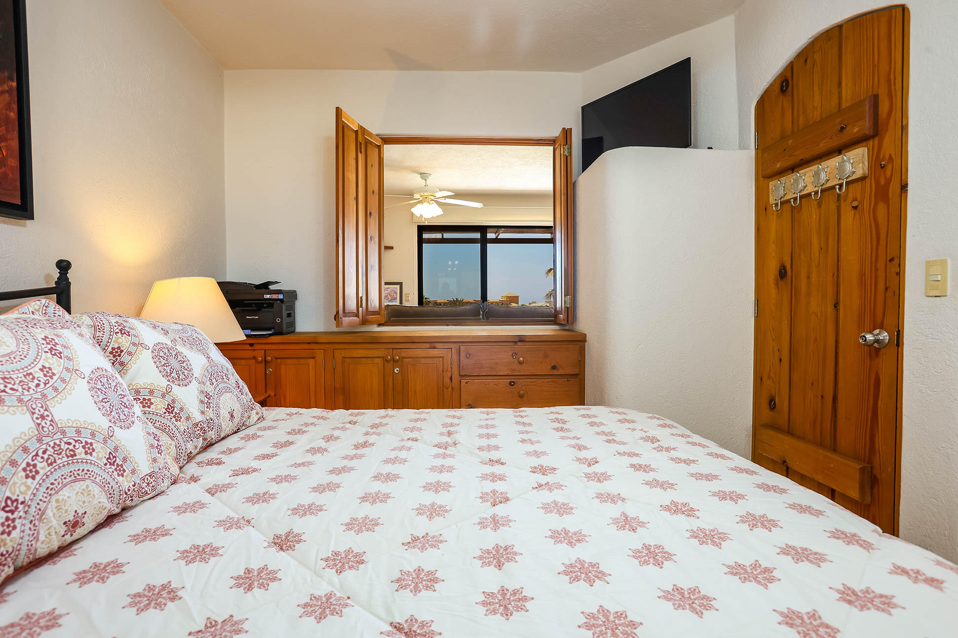 Seller Financing- 1 Garage, Club La Costa PH