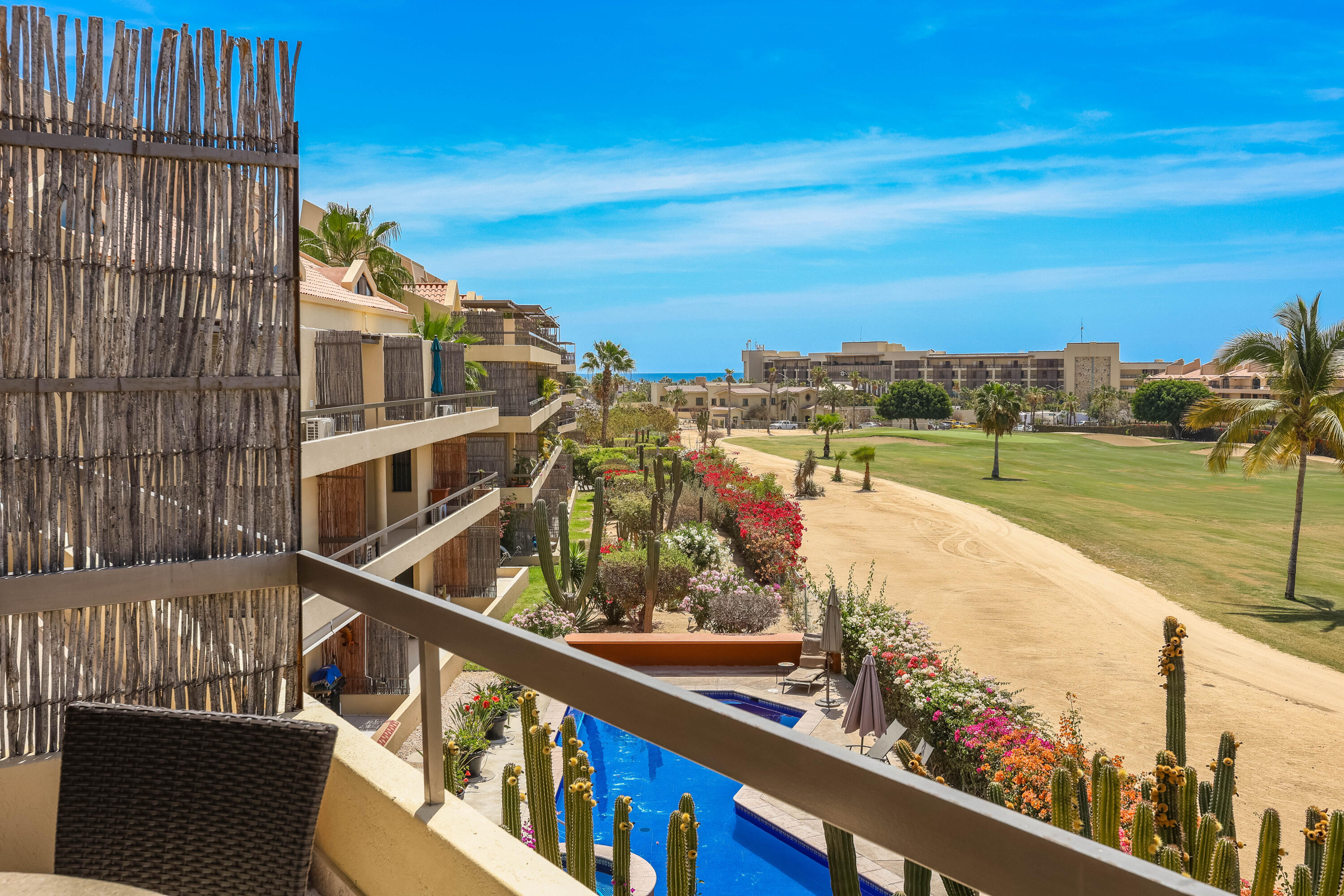 Seller Financing- 1 Garage, Club La Costa PH