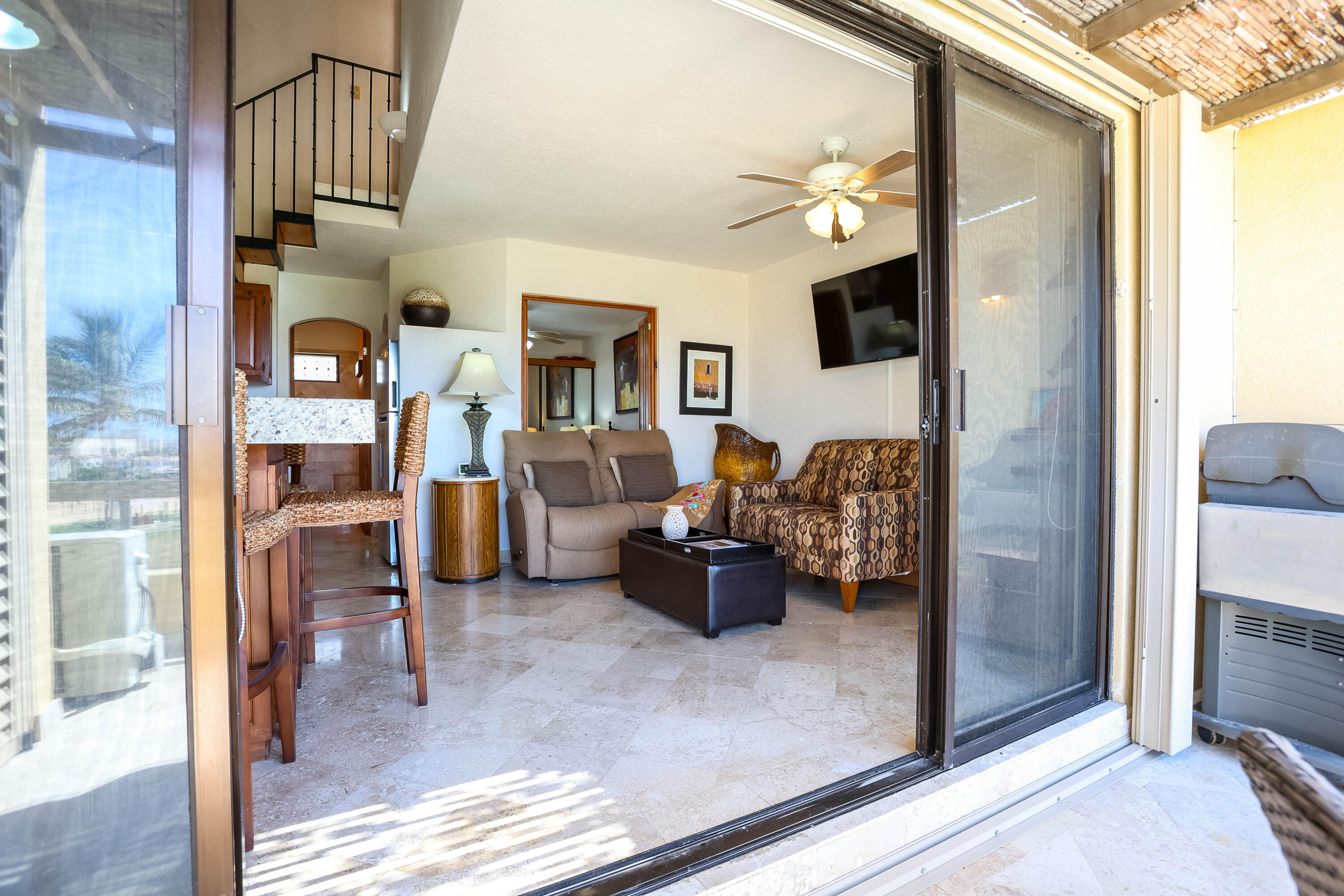 Seller Financing- 1 Garage, Club La Costa PH