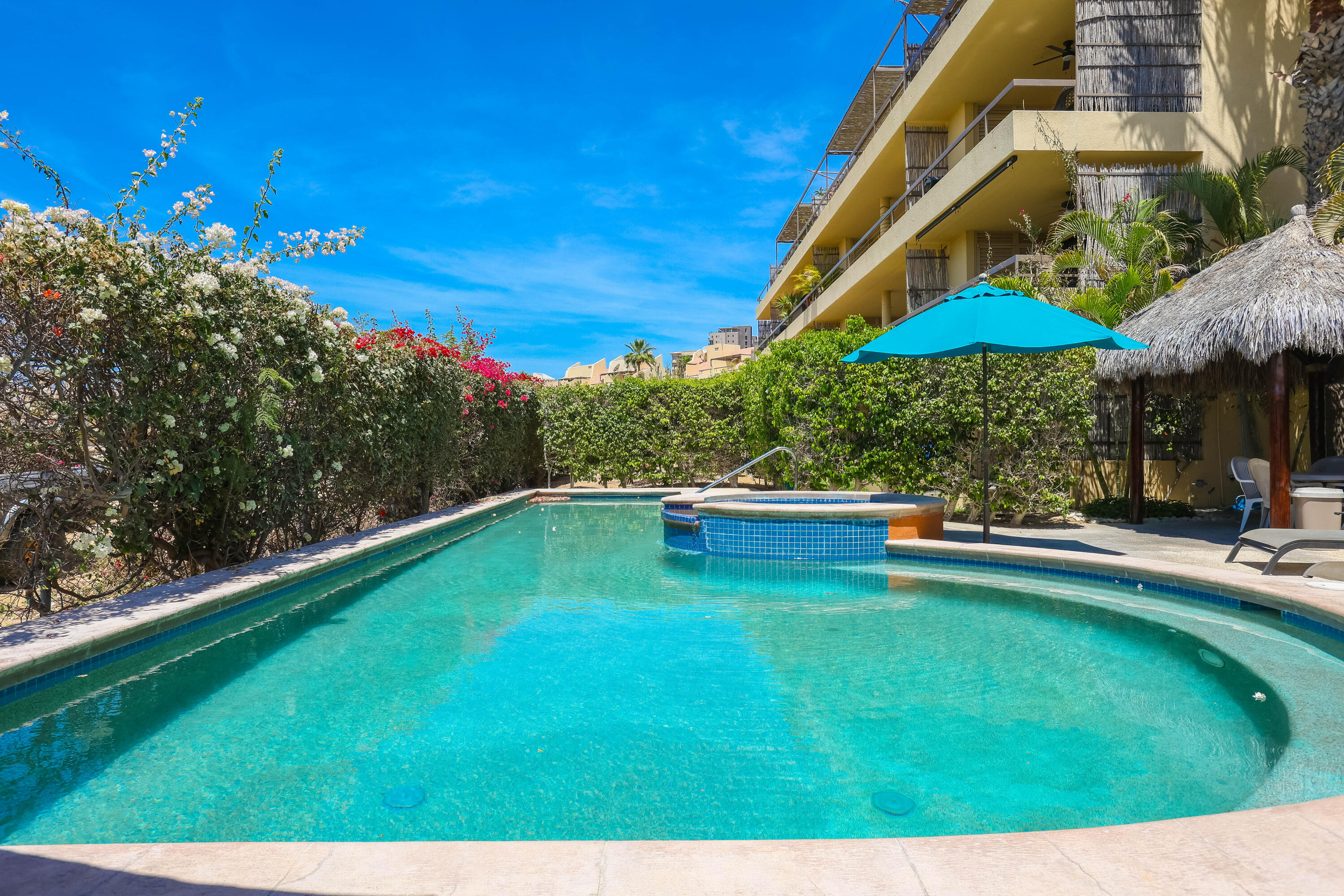 Seller Financing- 1 Garage, Club La Costa PH