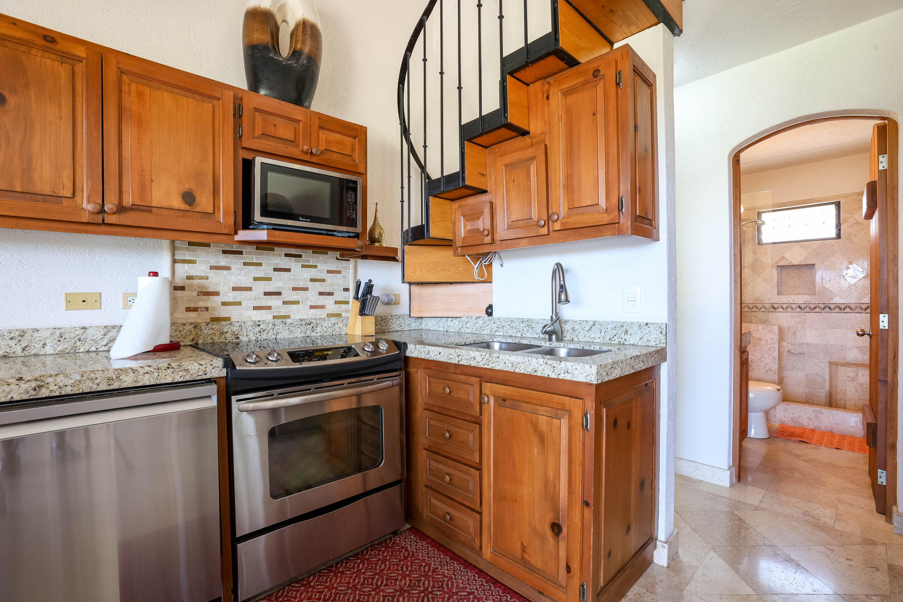 Seller Financing- 1 Garage, Club La Costa PH