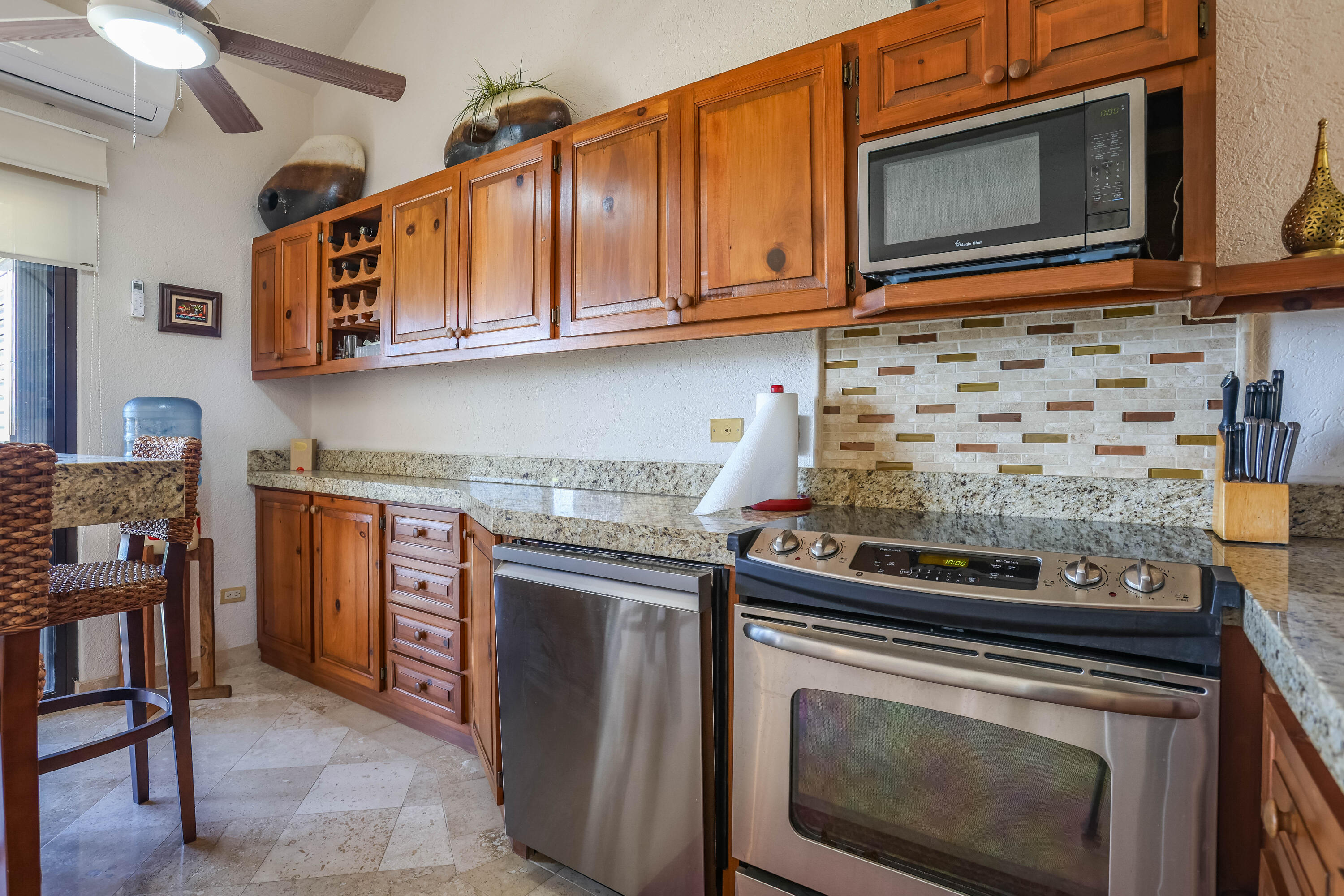 Seller Financing- 1 Garage, Club La Costa PH