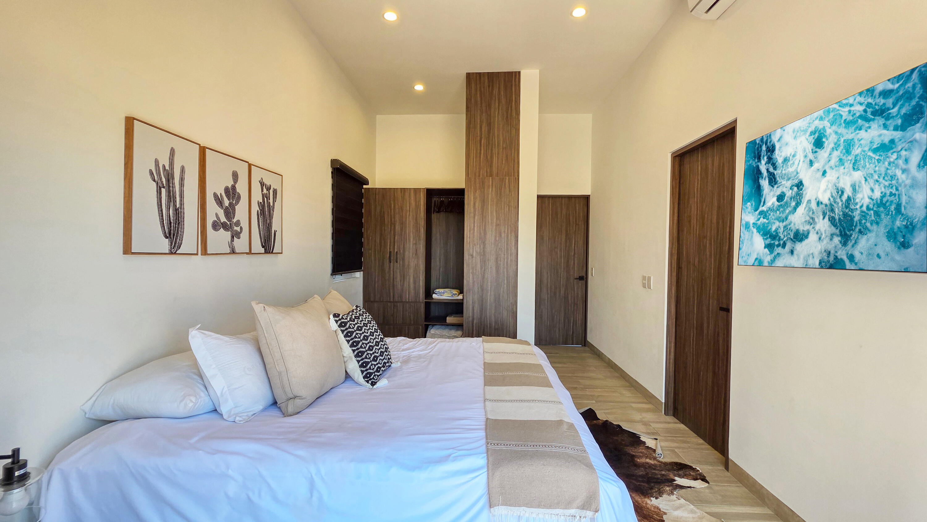 Vista Cerritos Penthouse