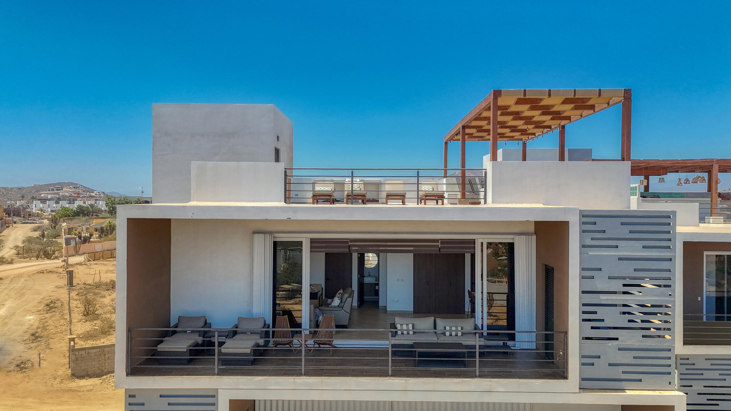 Vista Cerritos Penthouse