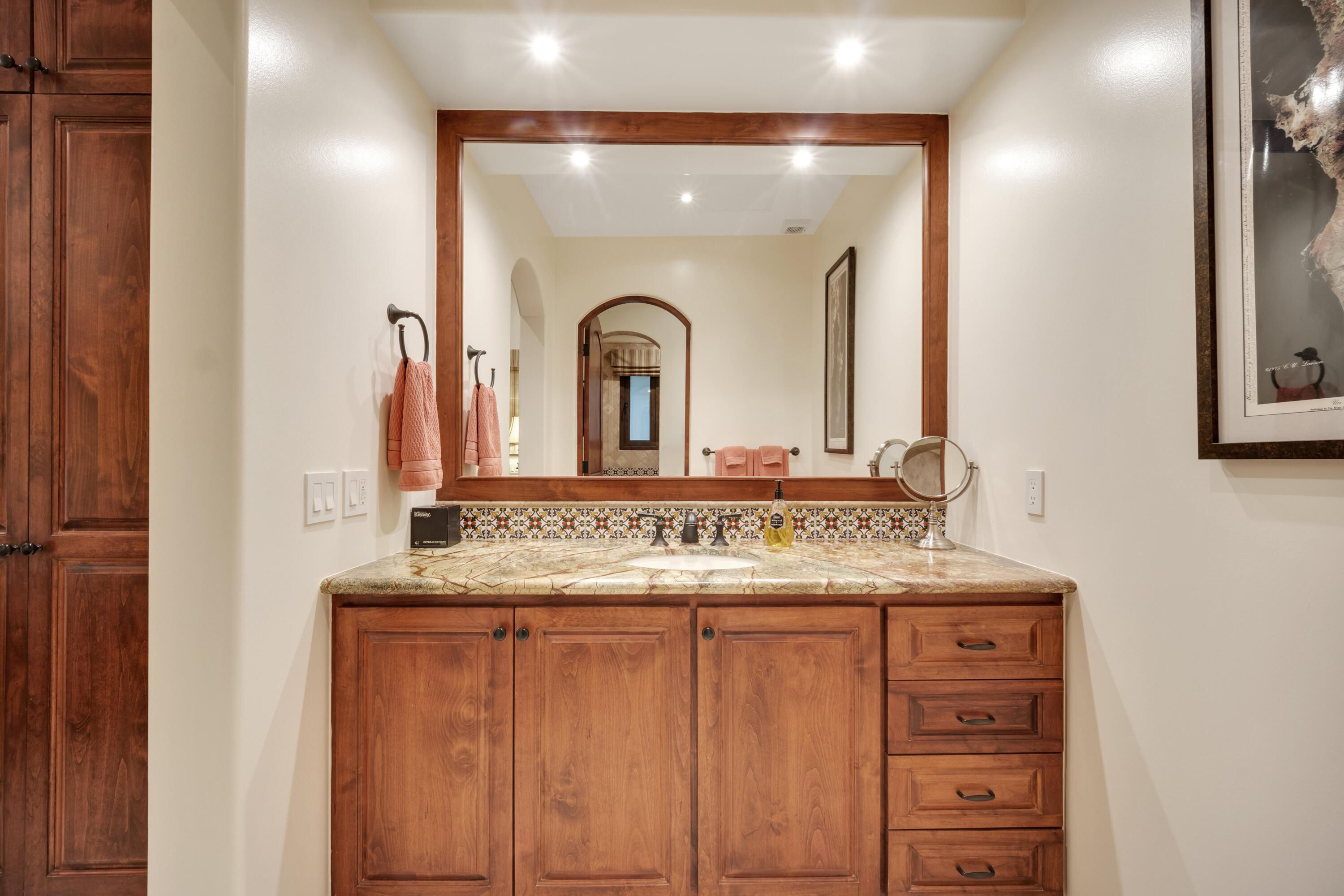 Encanto de La Laguna, Las Olas