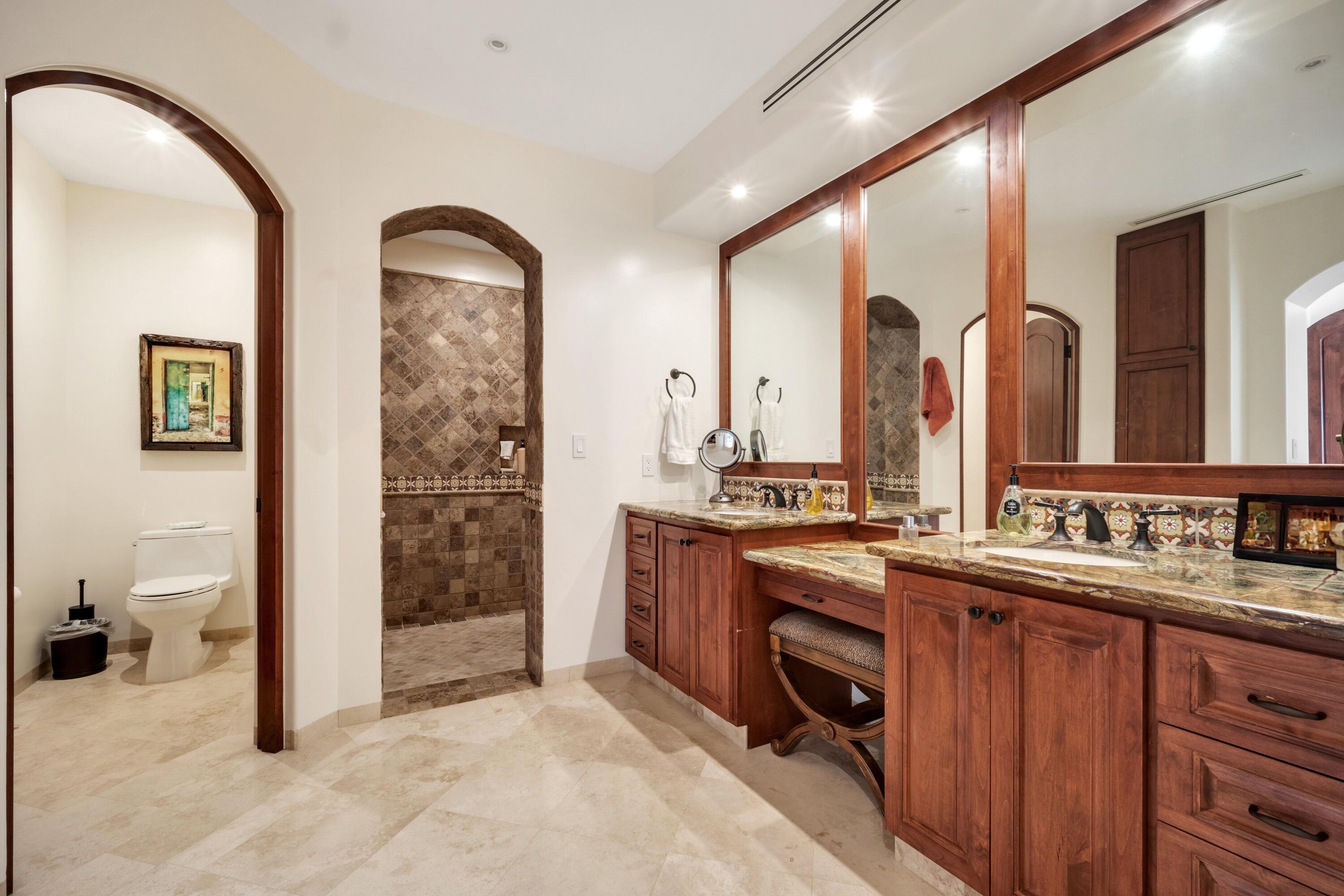 Encanto de La Laguna, Las Olas