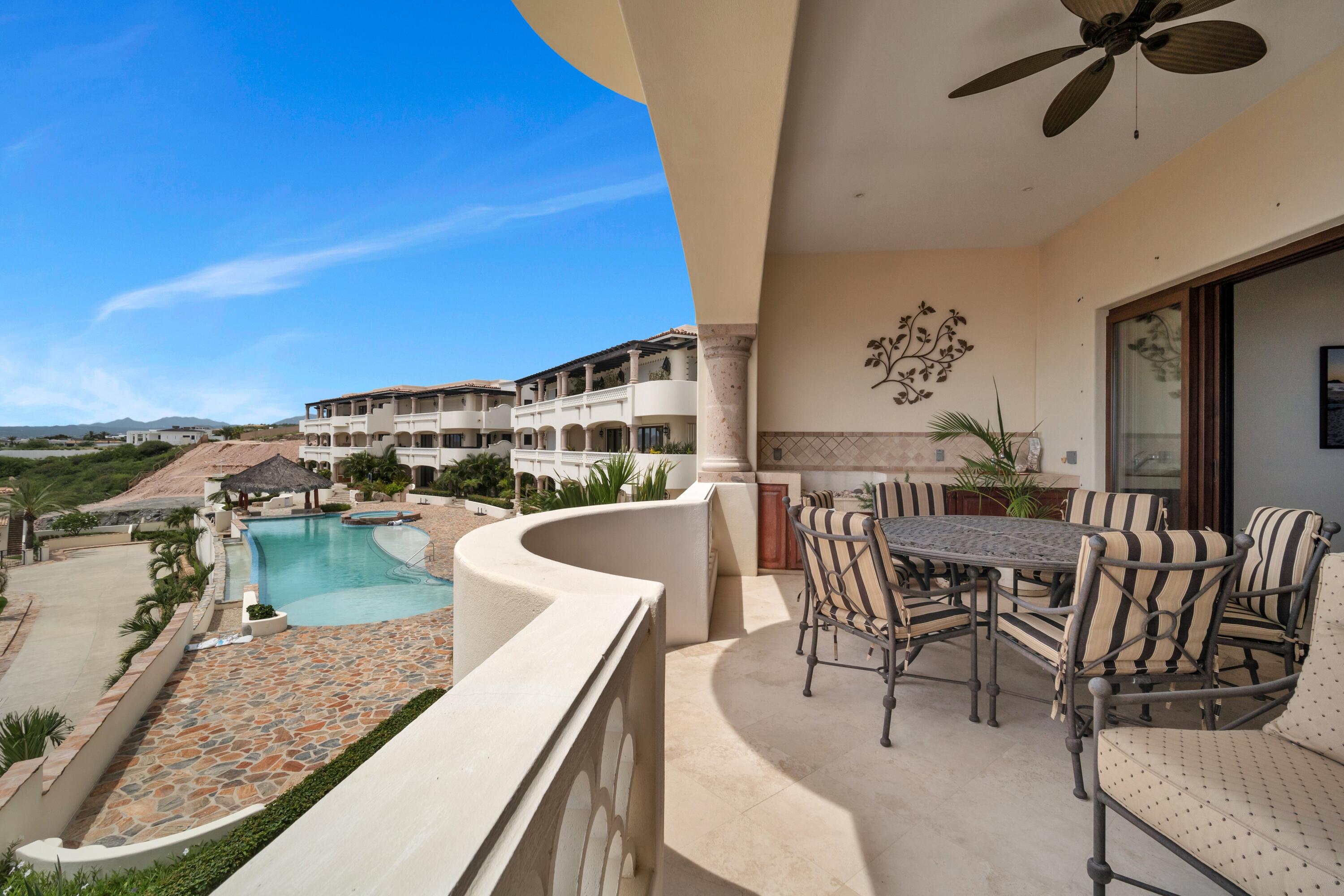 Encanto de La Laguna, Las Olas