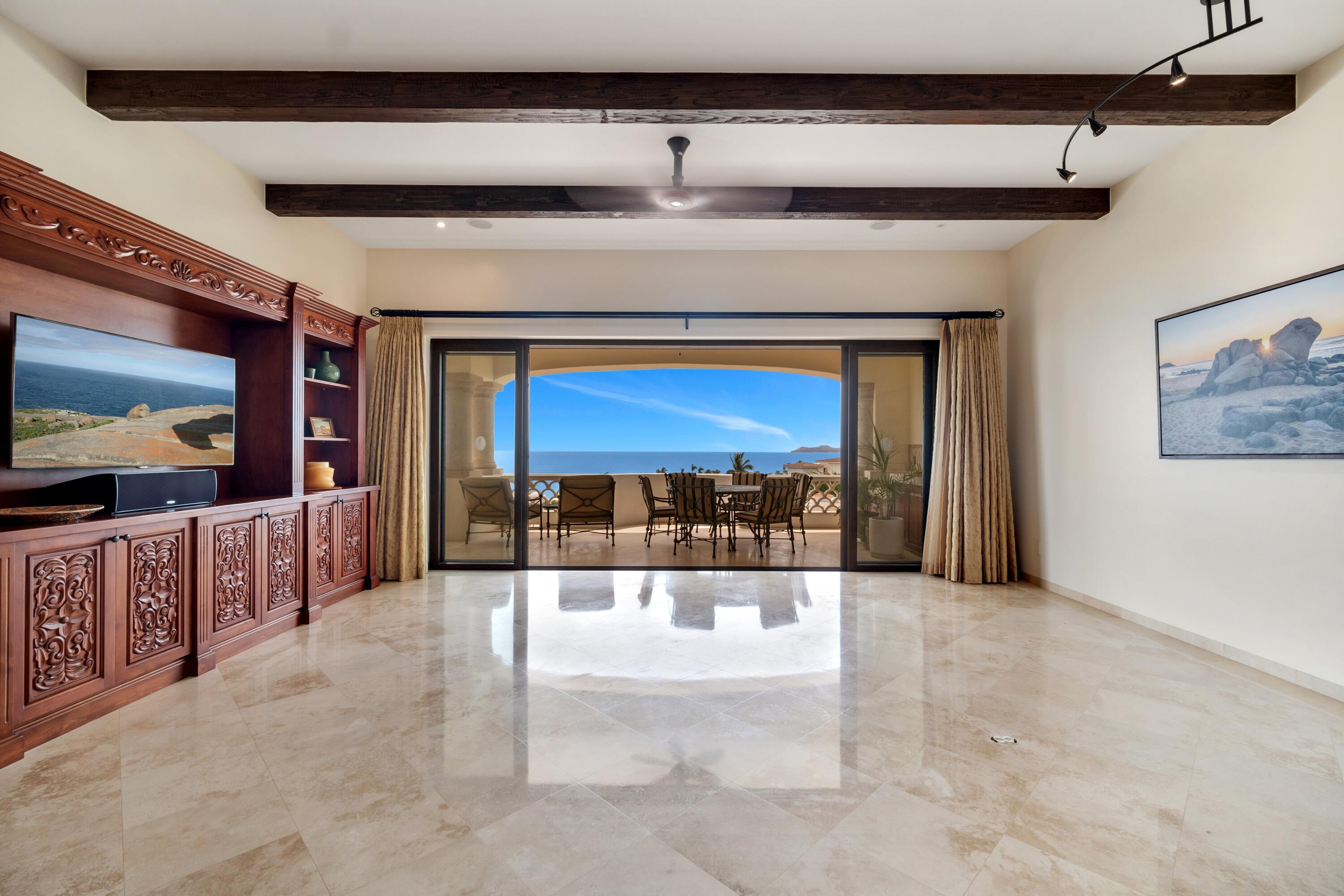 Encanto de La Laguna, Las Olas