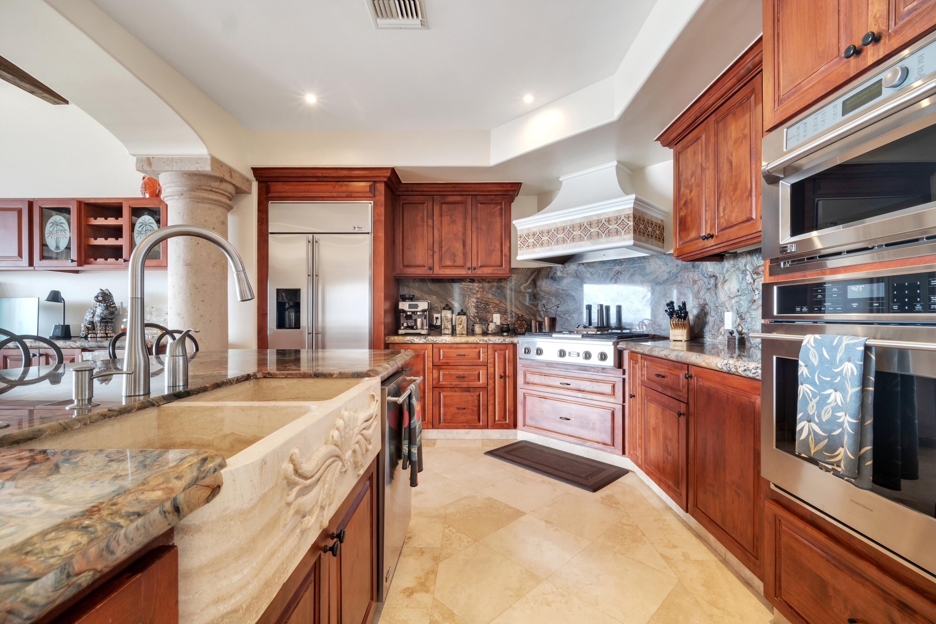 Encanto de La Laguna, Las Olas