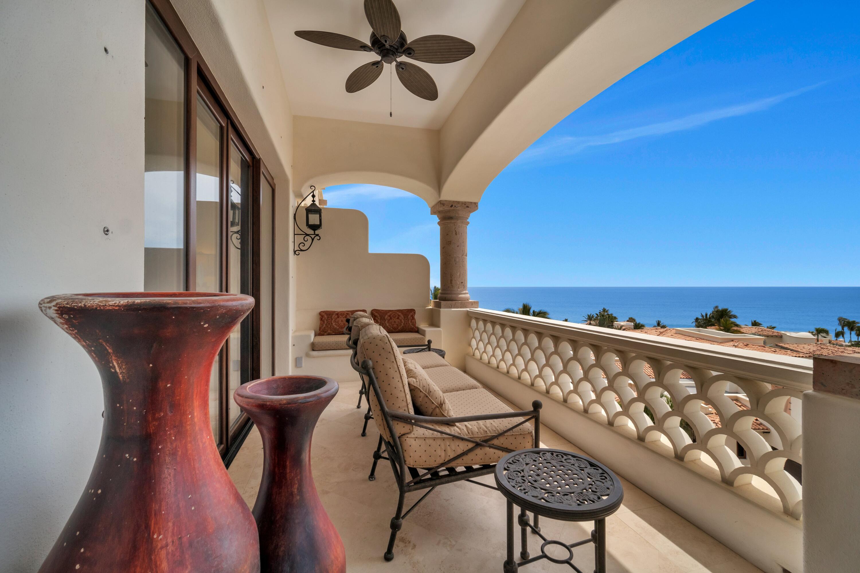 Encanto de La Laguna, Las Olas