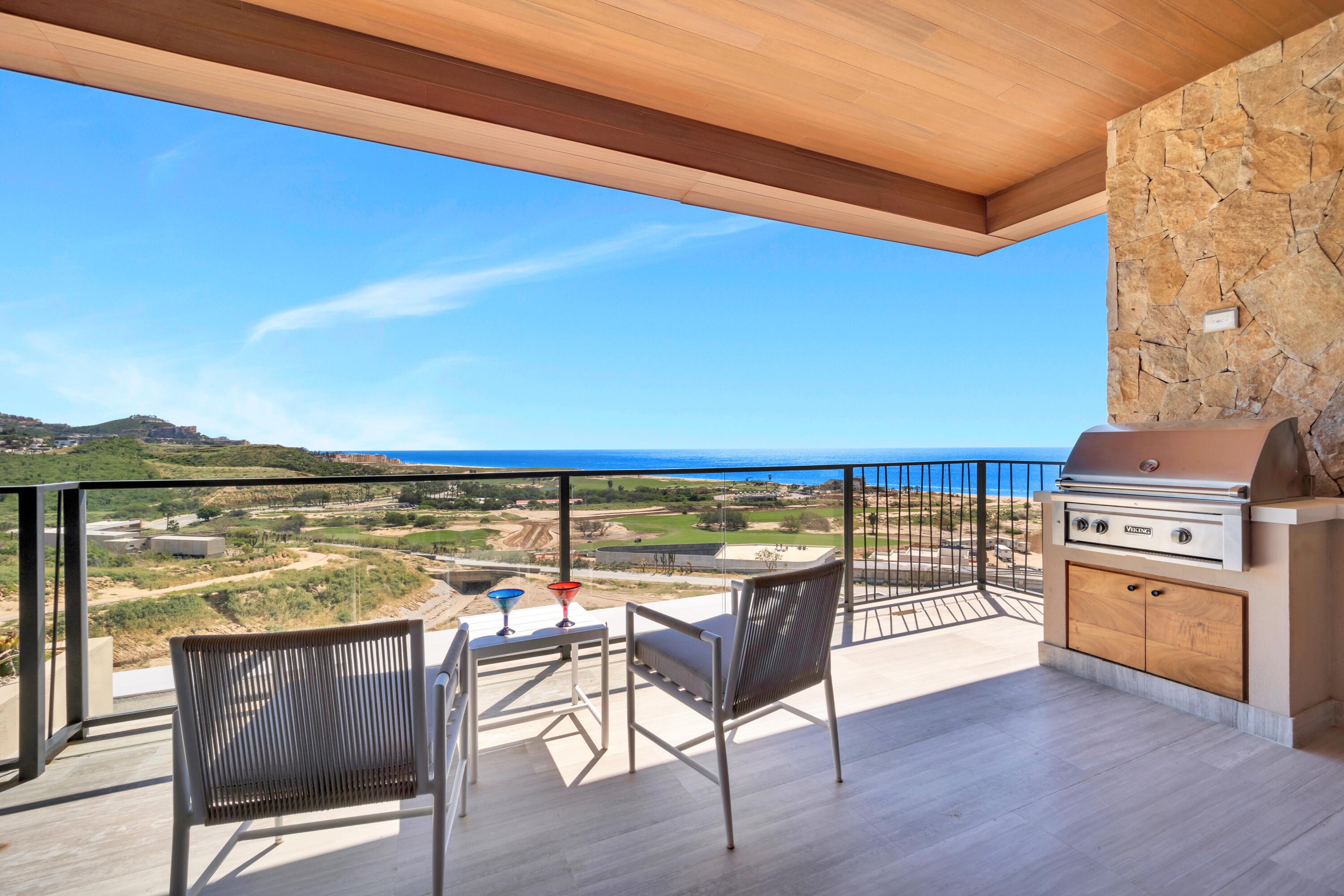 4 bedroom Turnkey Luxury Residence Condo, Alvar Front Row Ocean View PH