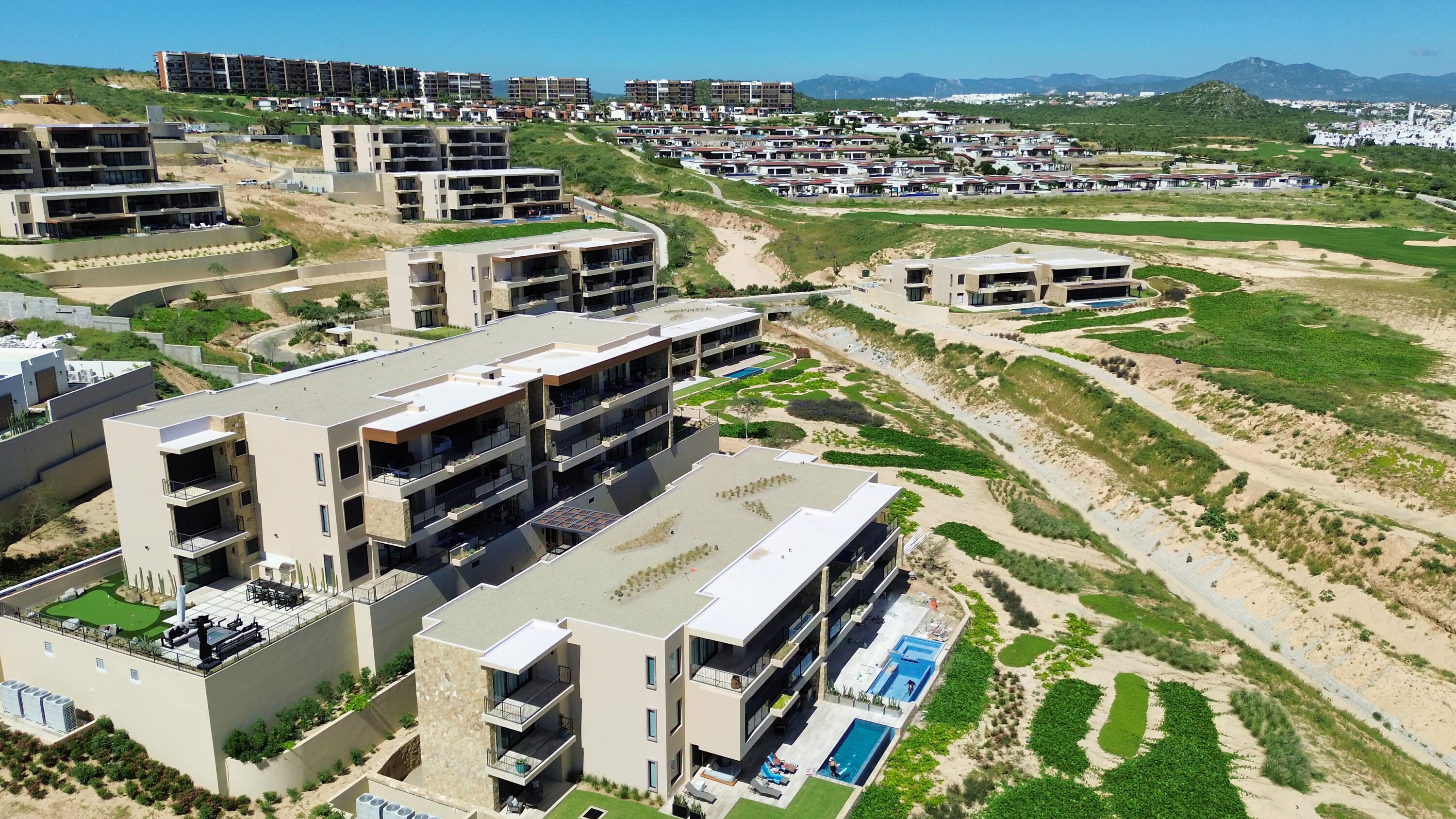 4 bedroom Turnkey Luxury Residence Condo, Alvar Front Row Ocean View PH