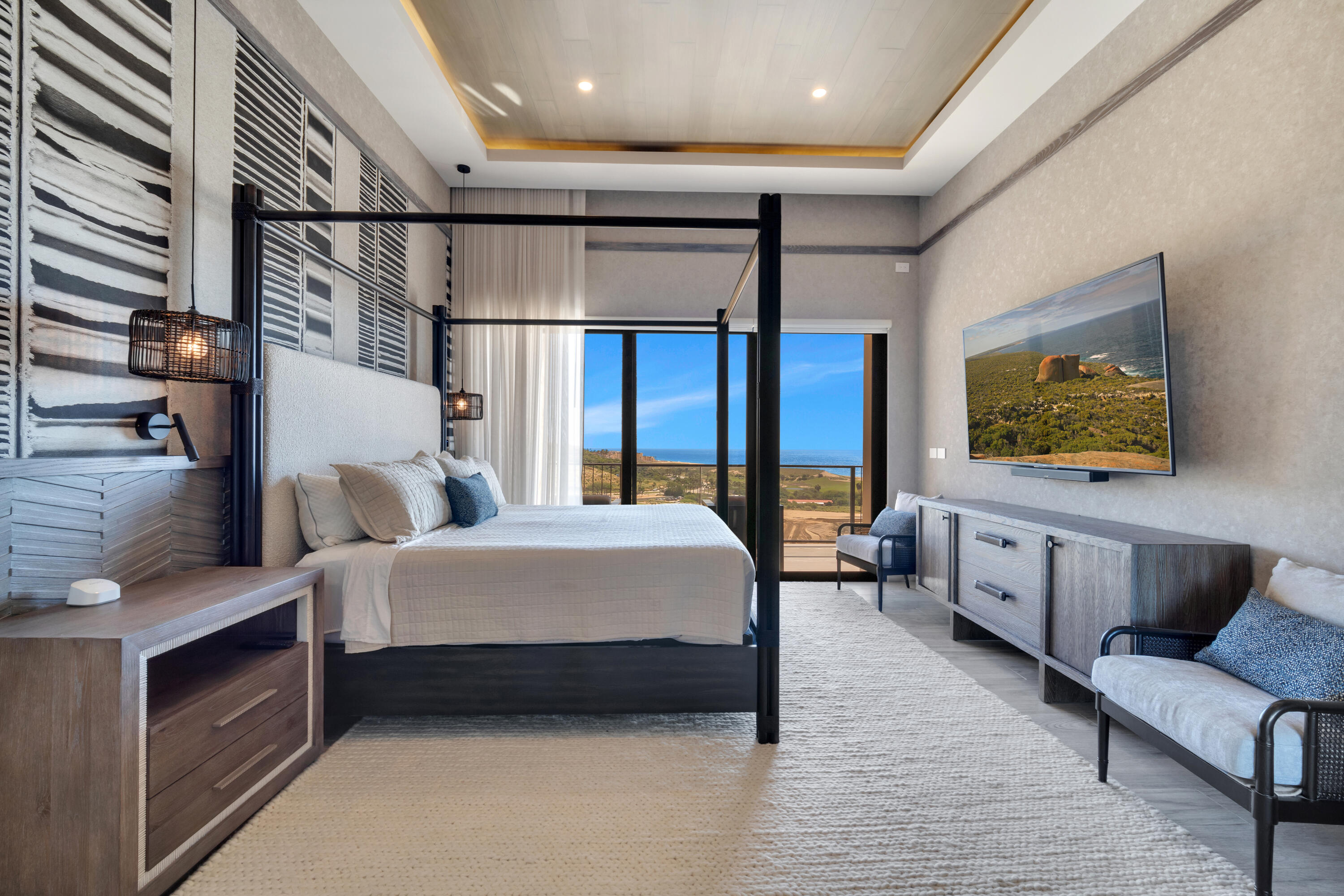 4 bedroom Turnkey Luxury Residence Condo, Alvar Front Row Ocean View PH