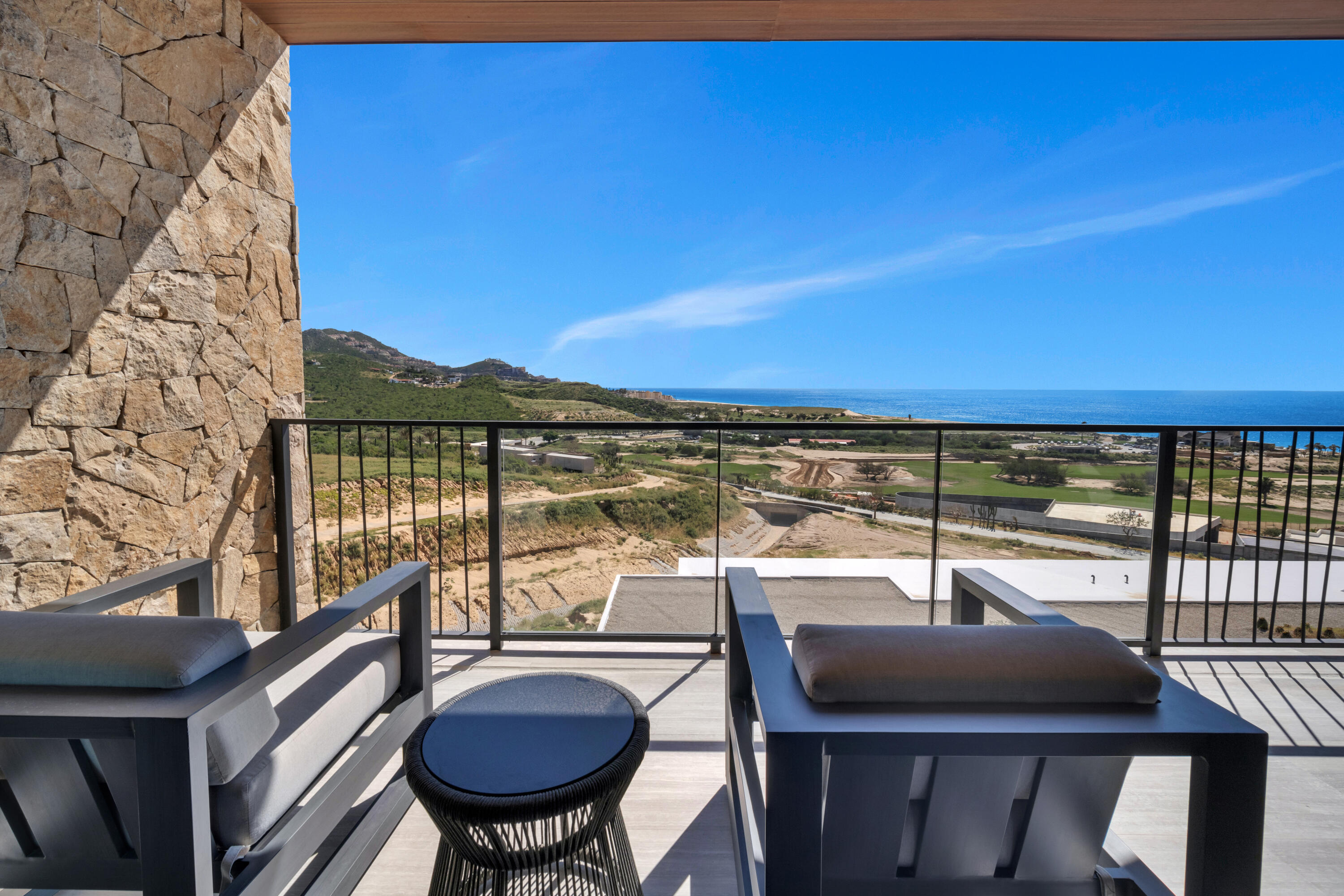 4 bedroom Turnkey Luxury Residence Condo, Alvar Front Row Ocean View PH