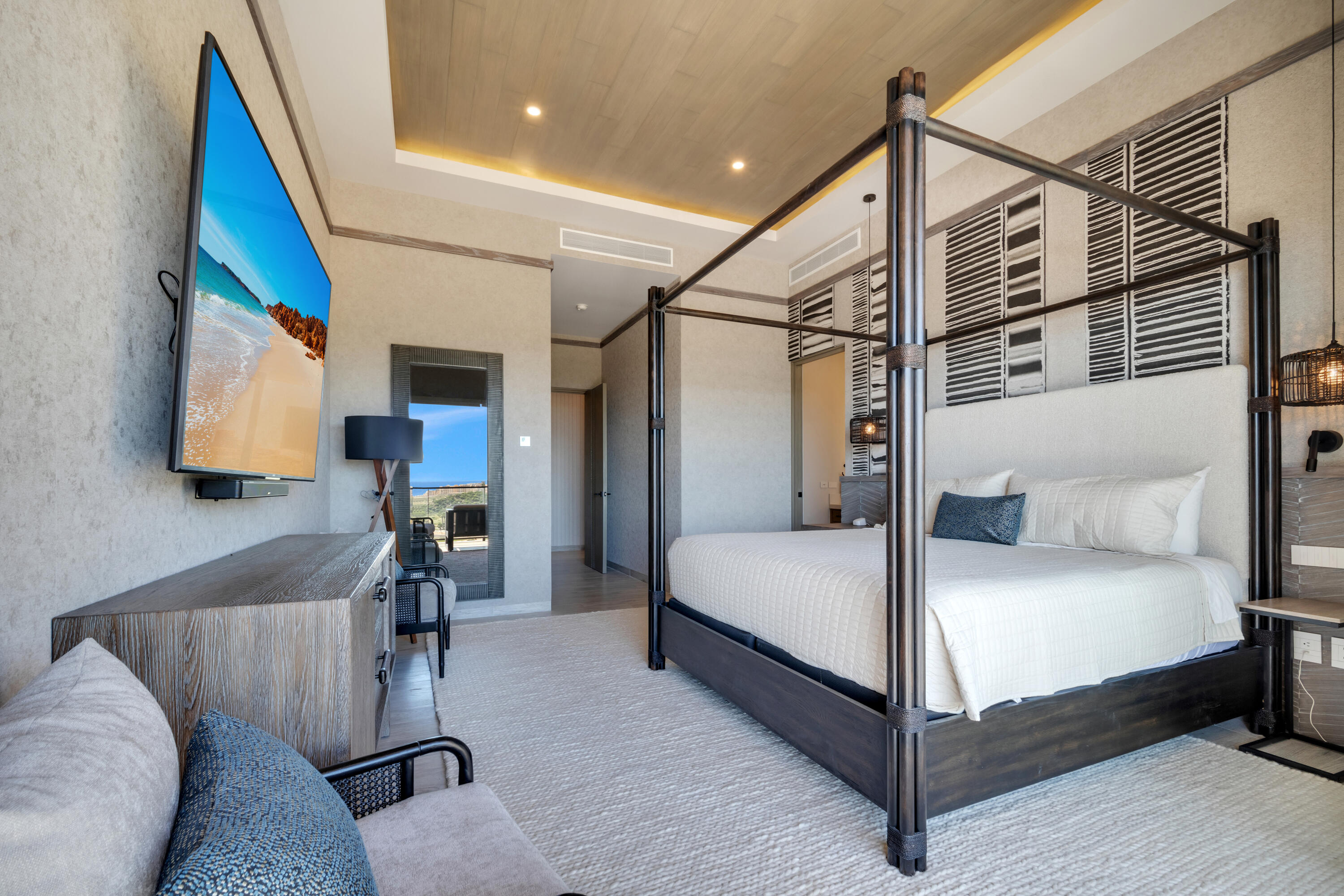 4 bedroom Turnkey Luxury Residence Condo, Alvar Front Row Ocean View PH