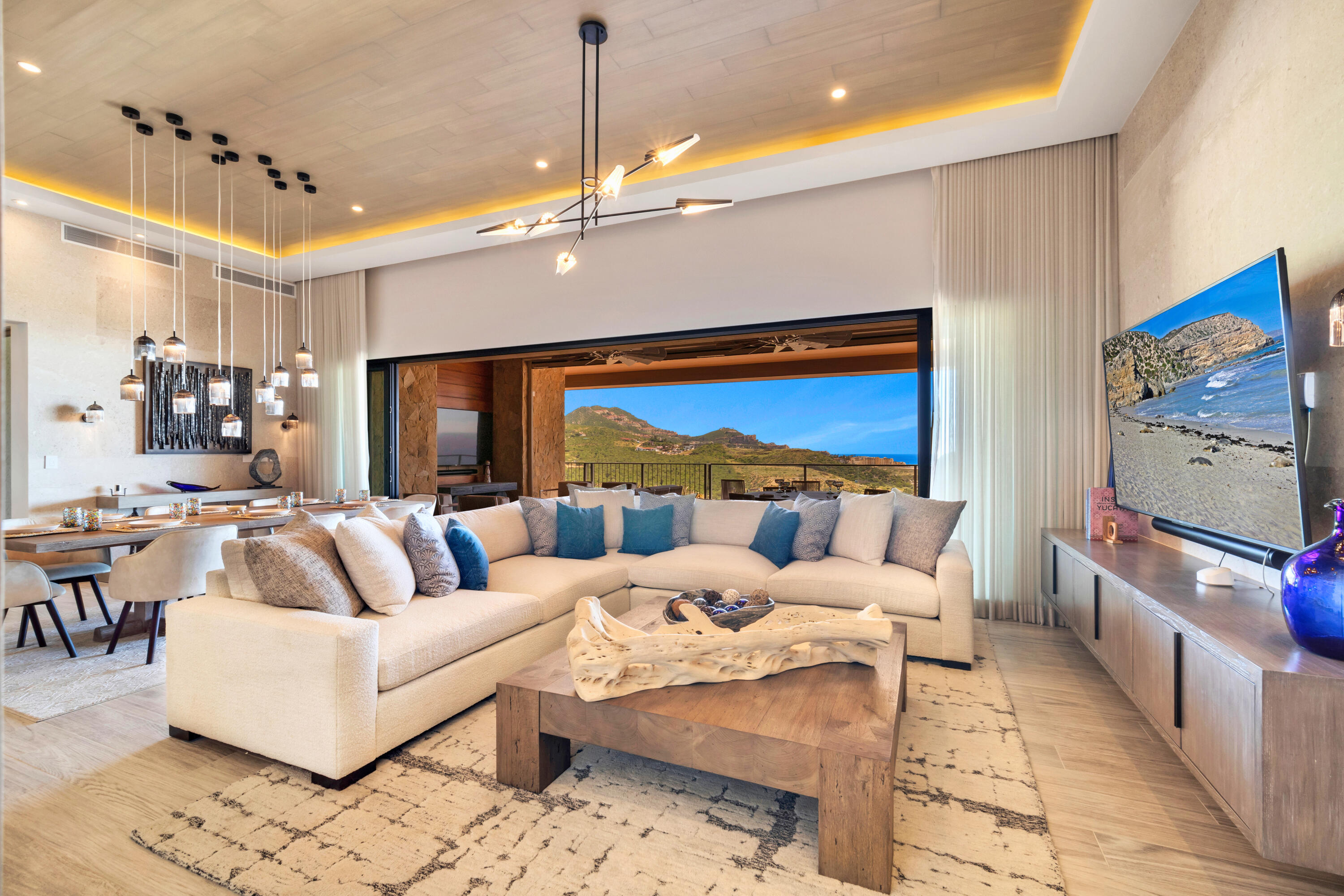 4 bedroom Turnkey Luxury Residence Condo, Alvar Front Row Ocean View PH