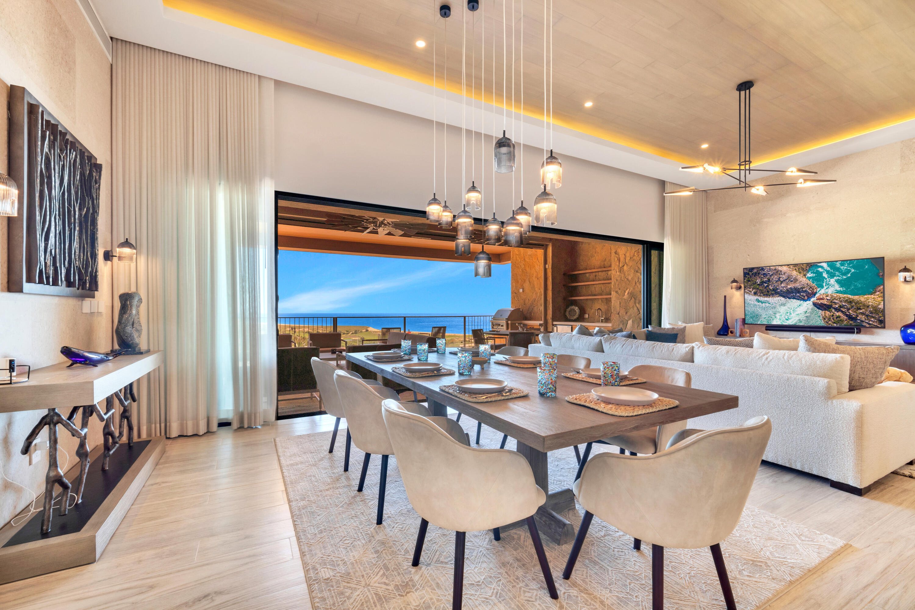4 bedroom Turnkey Luxury Residence Condo, Alvar Front Row Ocean View PH