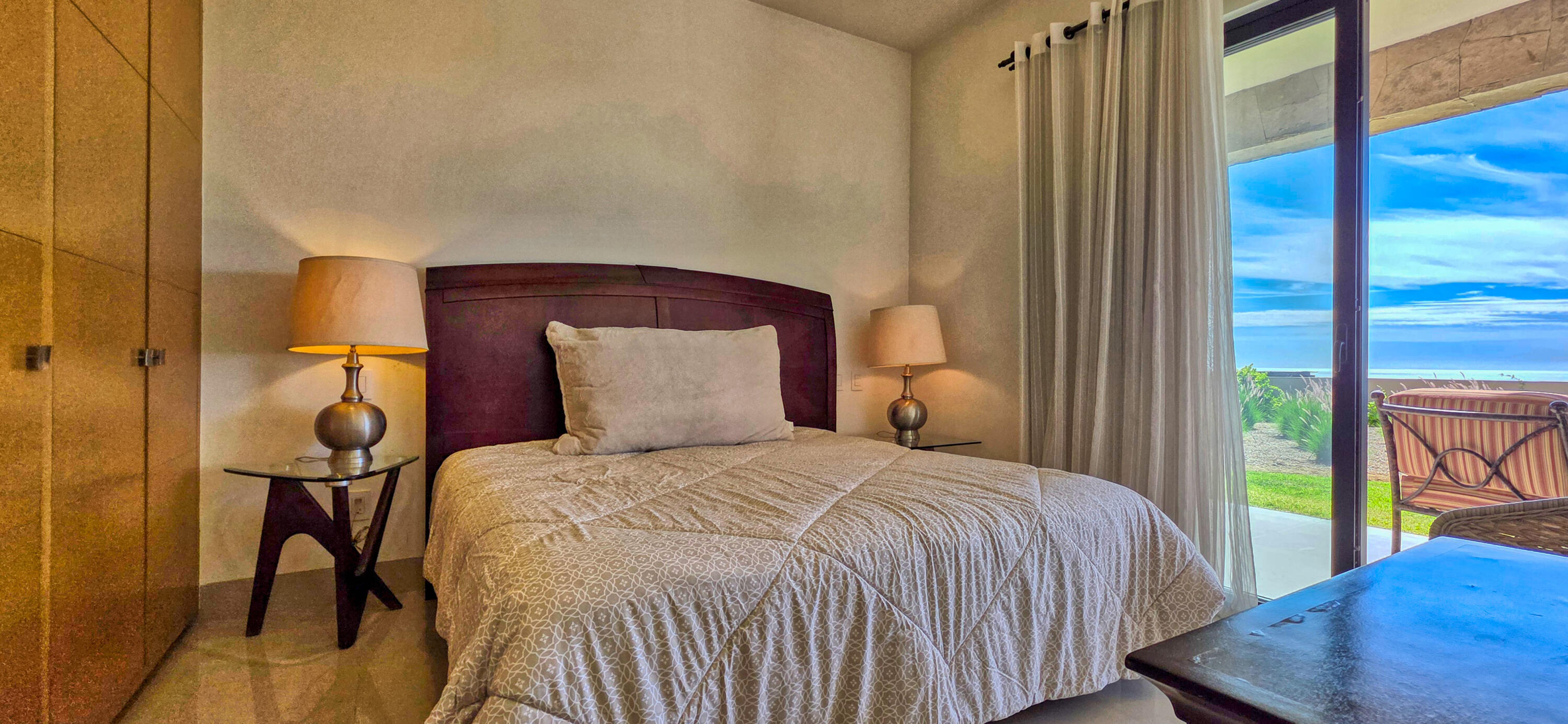 Moreli, Pentgarden Tramonti Condo