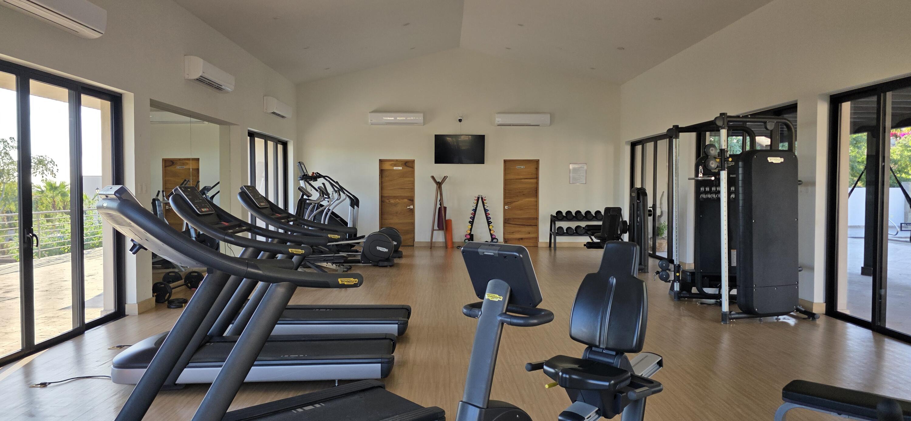 Moreli, Pentgarden Tramonti Condo