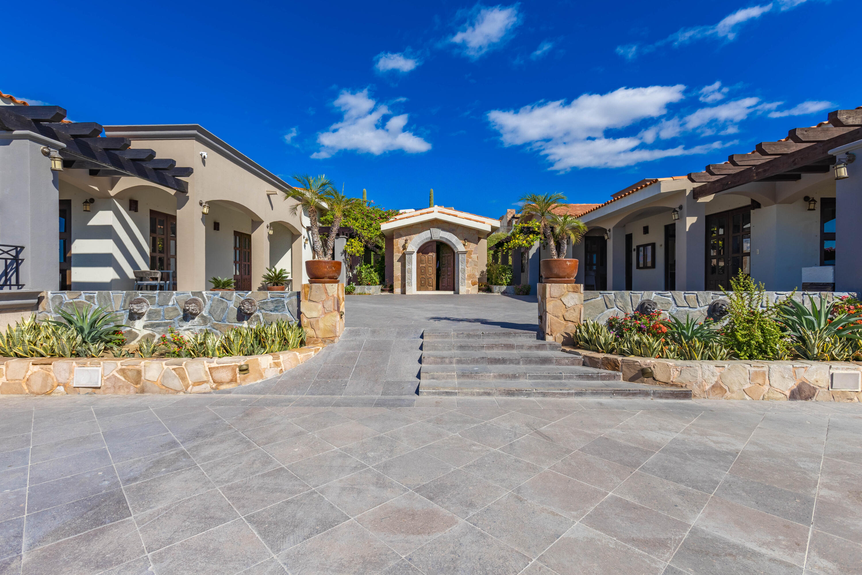 With Rooftop Ocean & City View, Single Level Corner Home