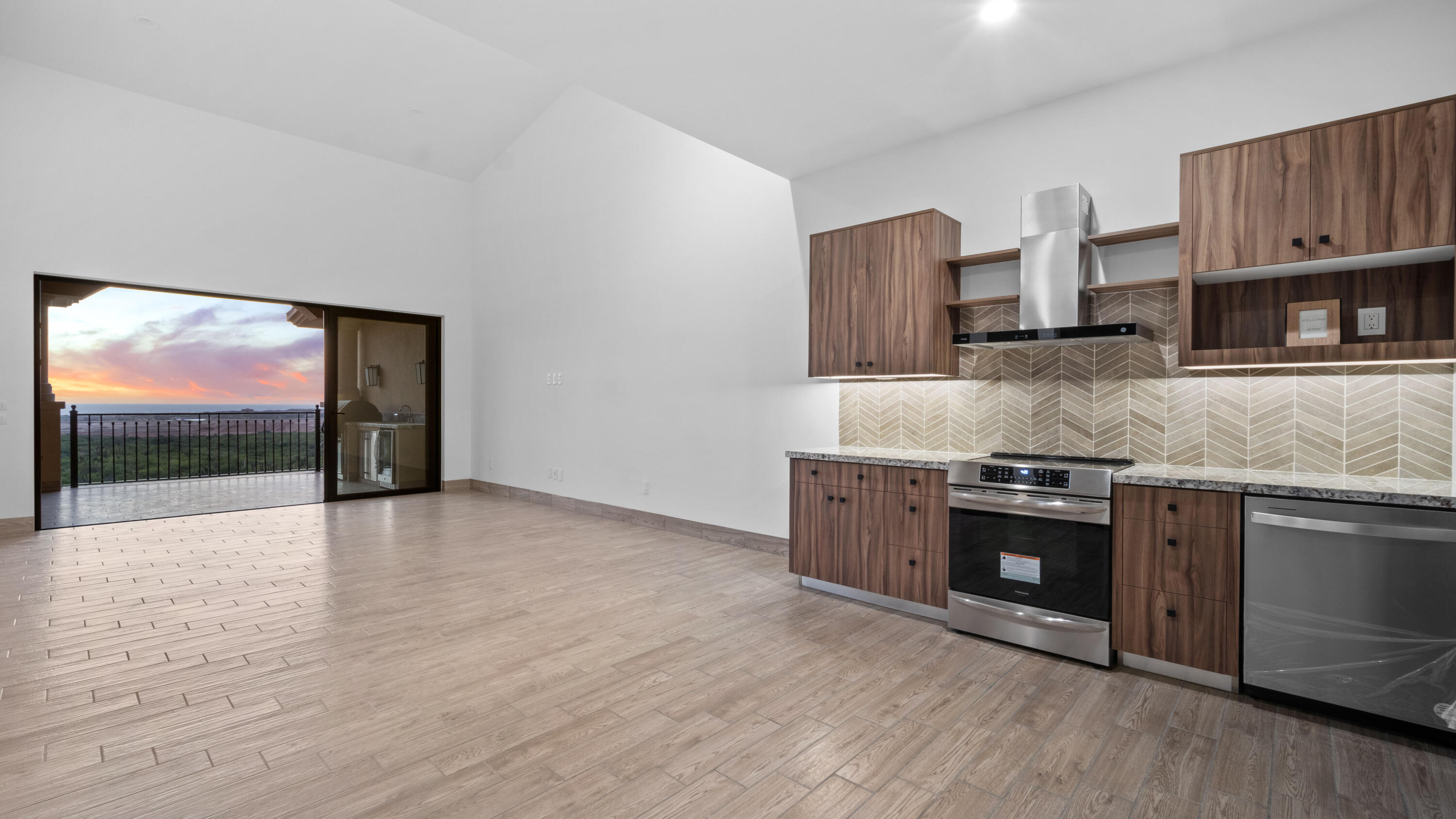 2 bed, 2 ba, Mavila Penthouse unit