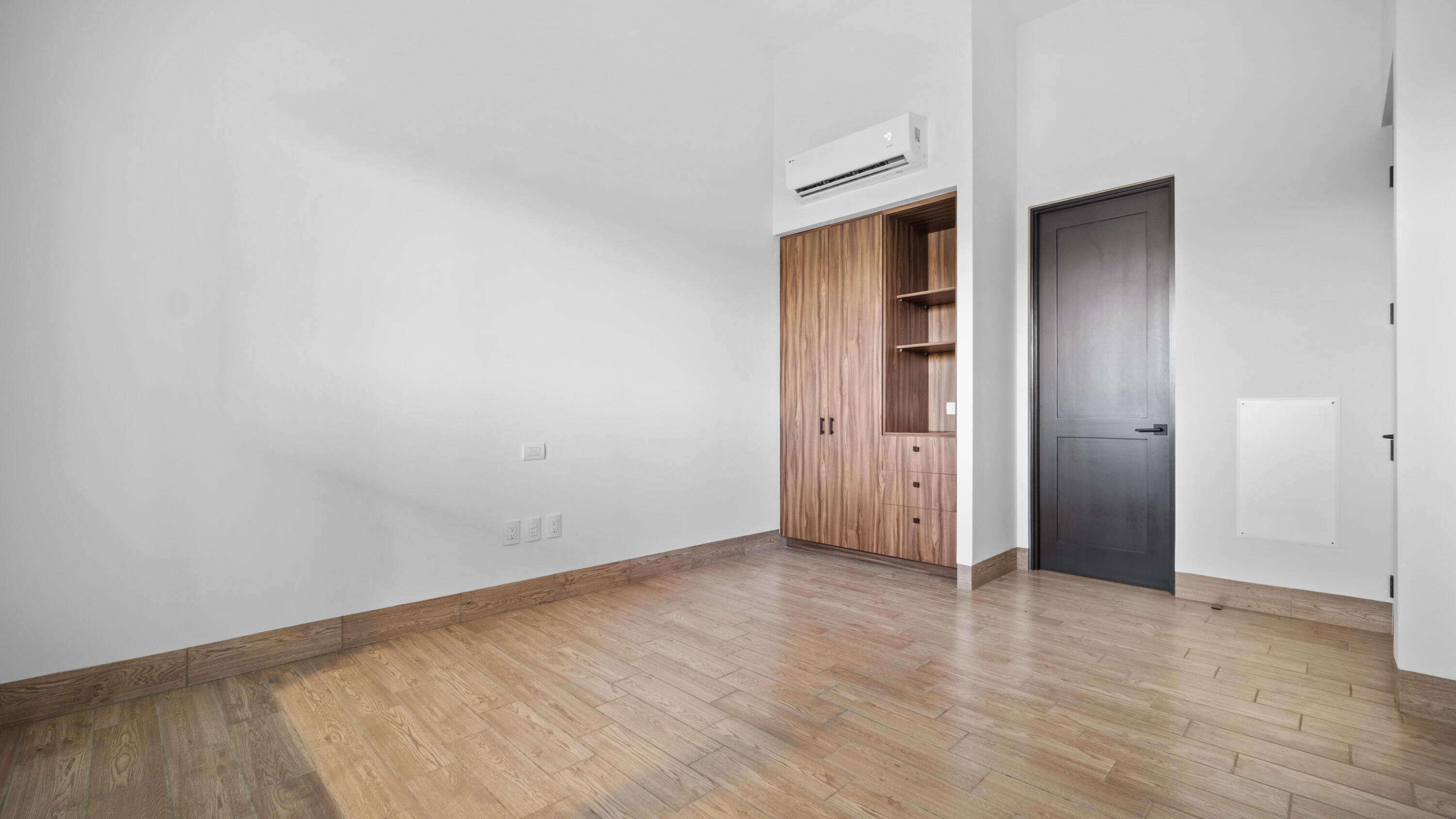 2 bed, 2 ba, Mavila Penthouse unit