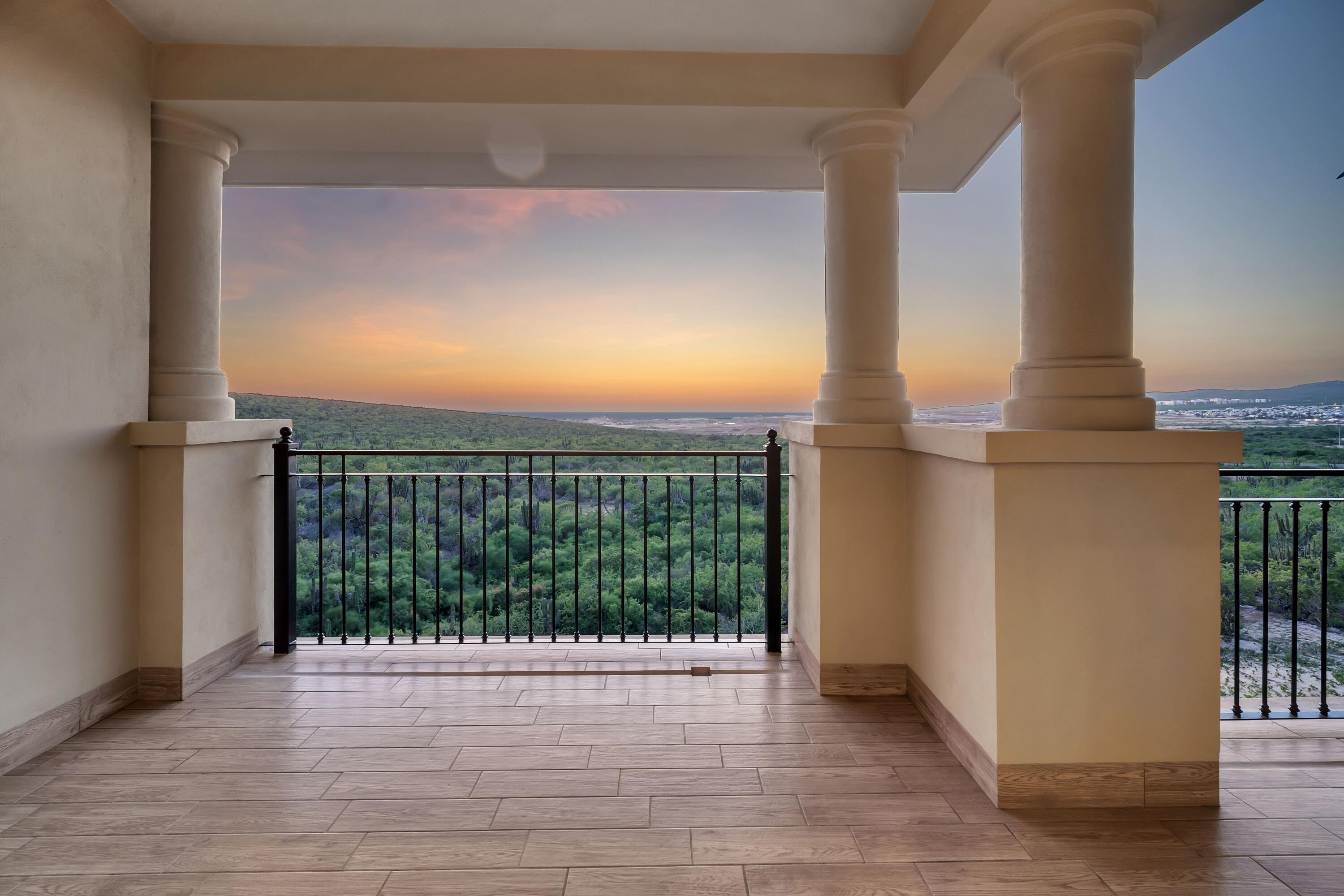 2 bed, 2 ba, Mavila Penthouse unit