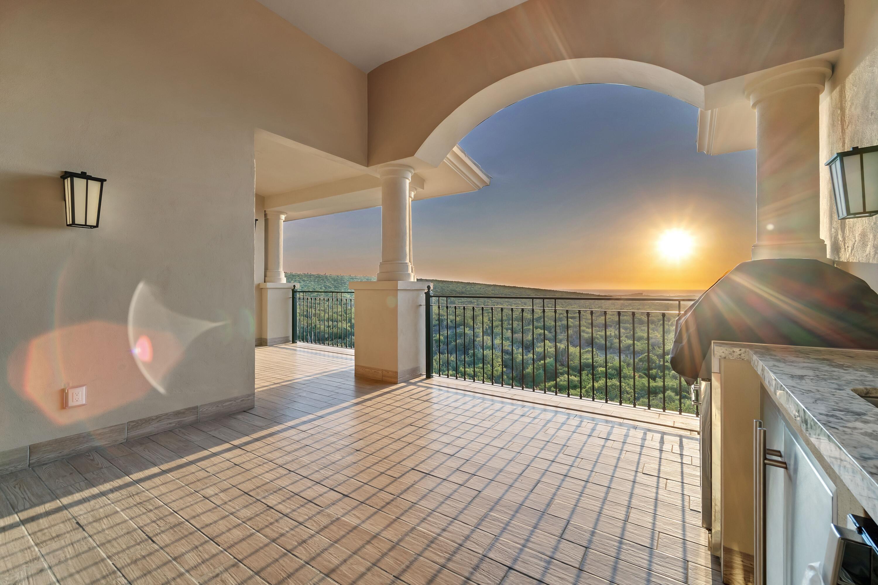 2 bed, 2 ba, Mavila Penthouse unit