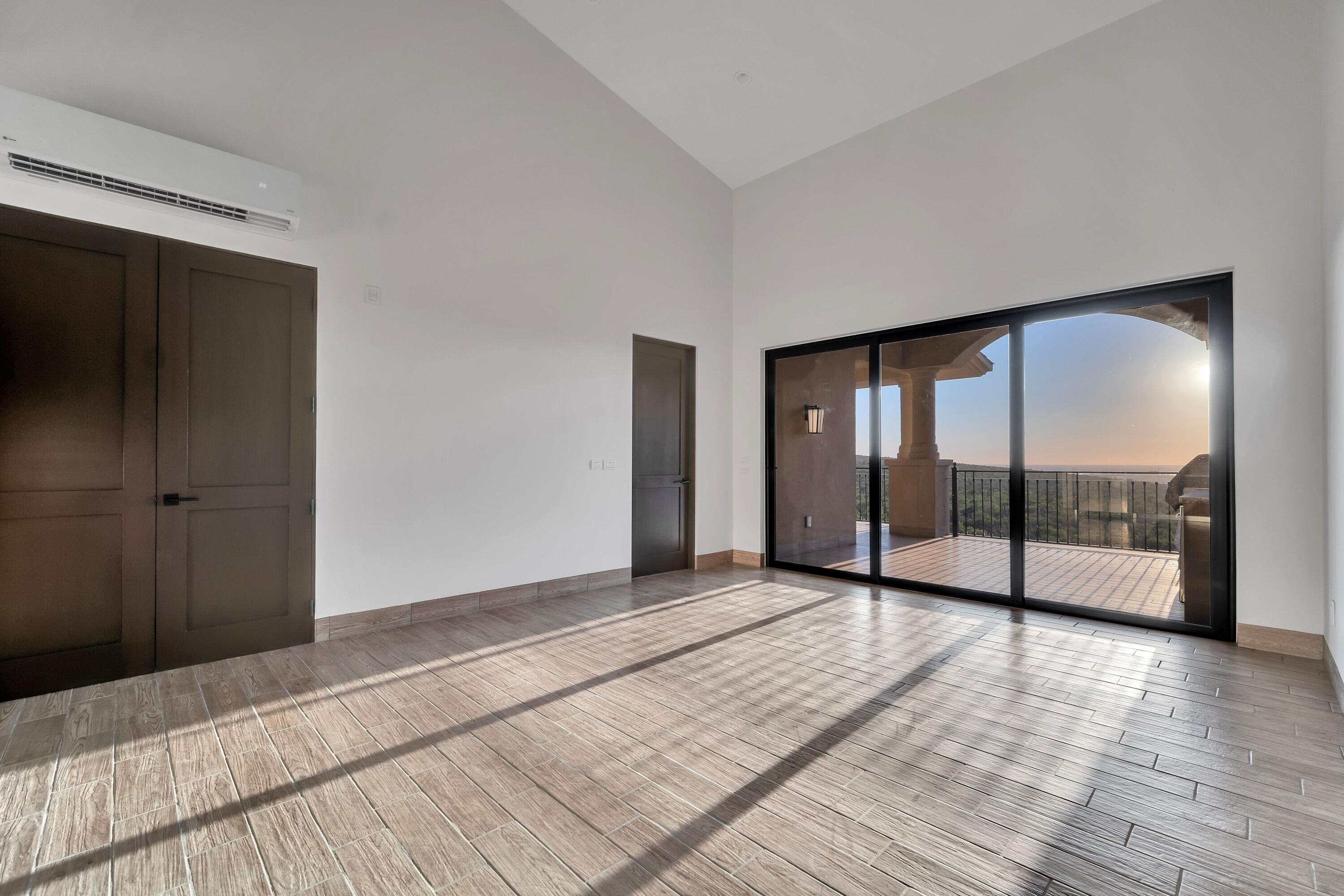 2 bed, 2 ba, Mavila Penthouse unit