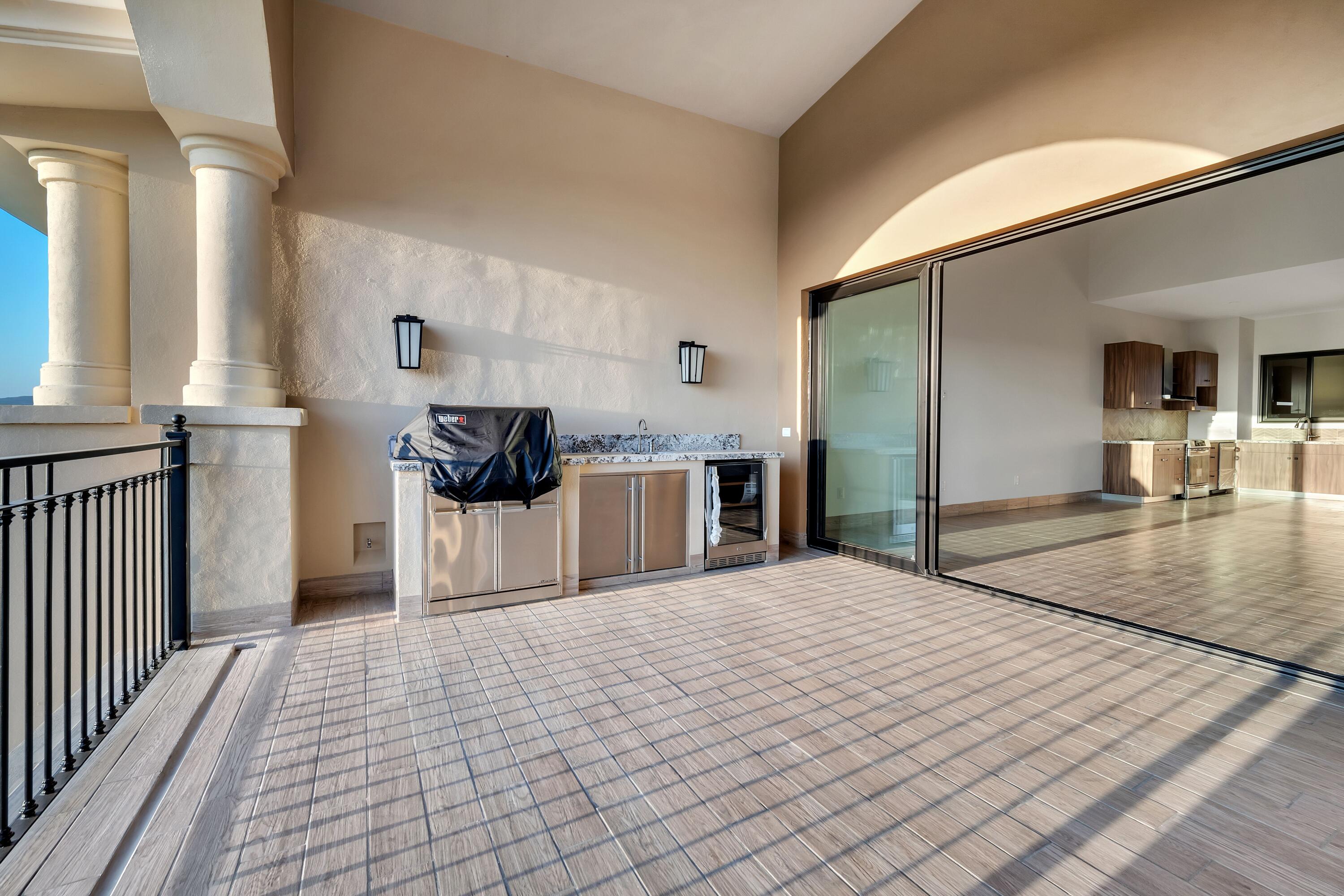 2 bed, 2 ba, Mavila Penthouse unit