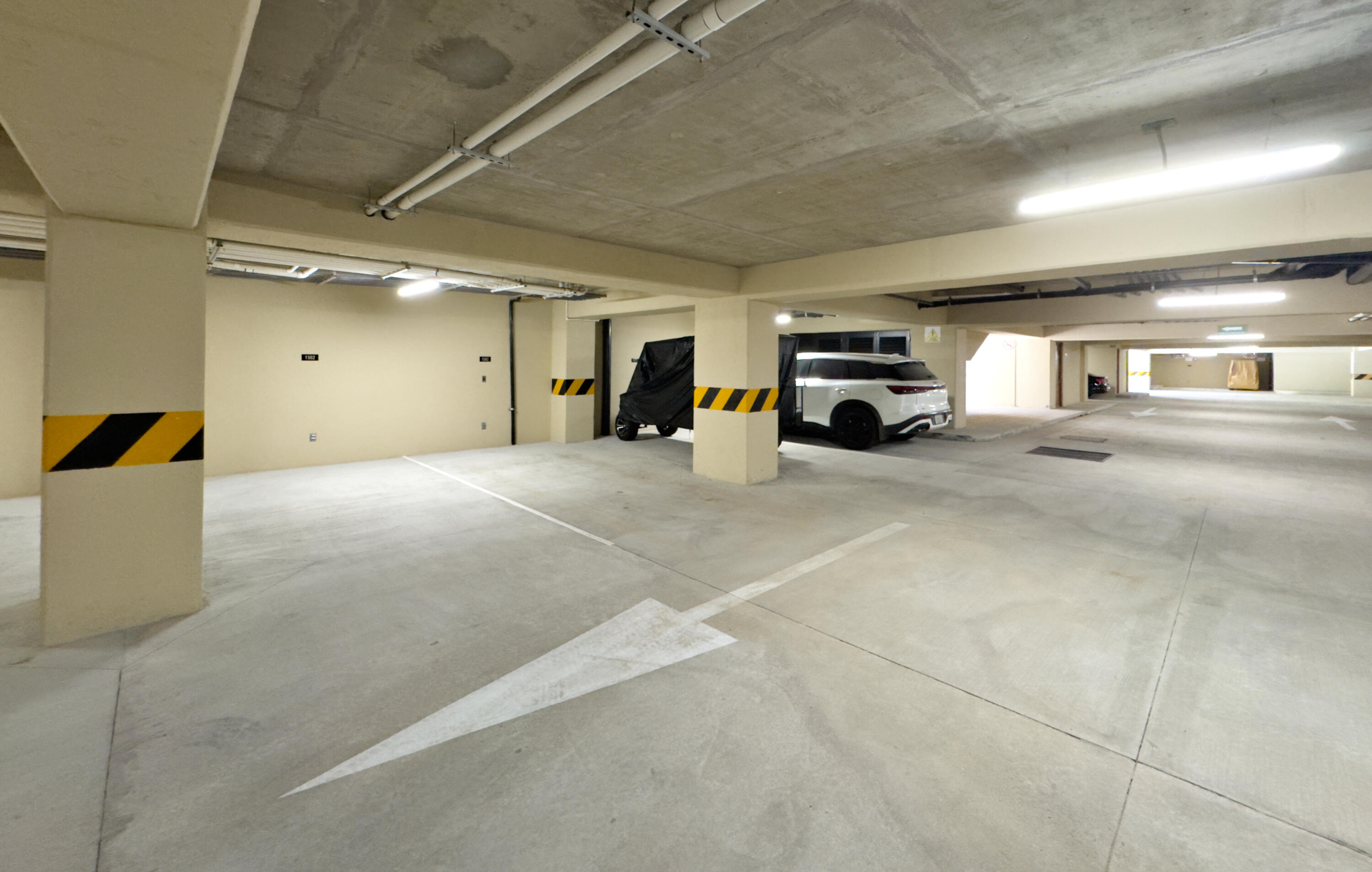 Ocean View Luxury Residence Condo, Alvar Pentgarden 3 Bedroom