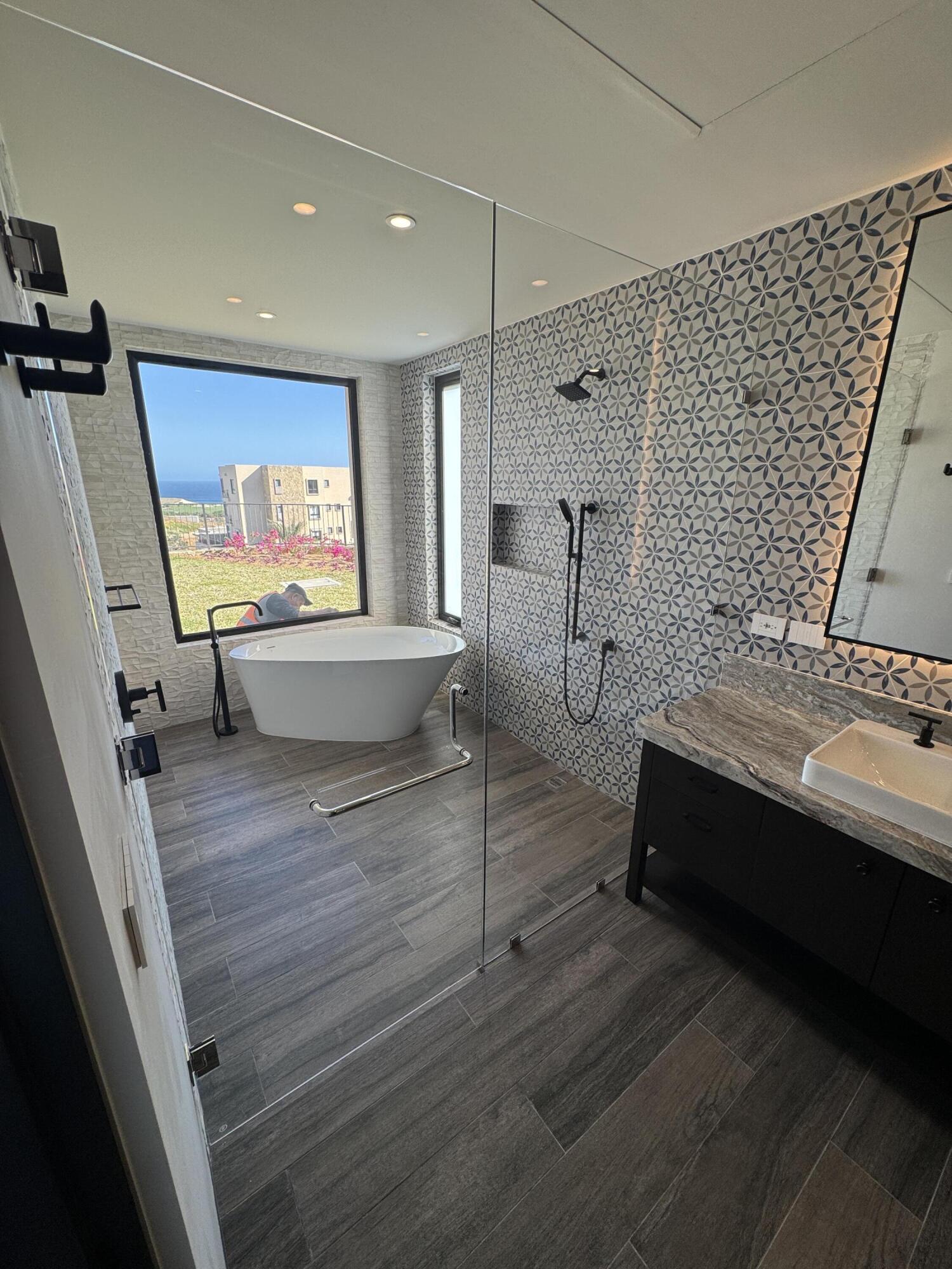 Ocean View Luxury Residence Condo, Alvar Pentgarden 3 Bedroom