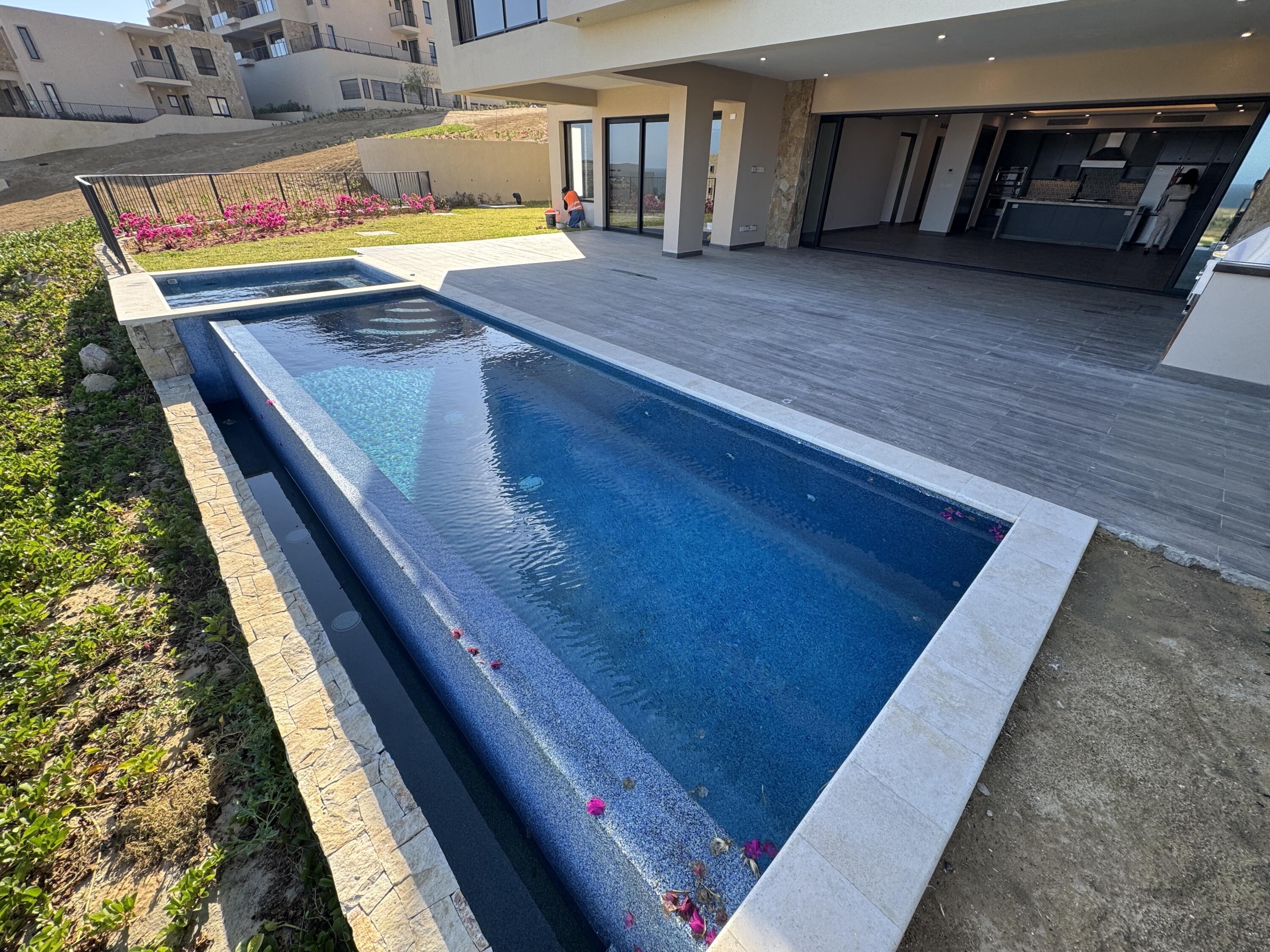 Ocean View Luxury Residence Condo, Alvar Pentgarden 3 Bedroom