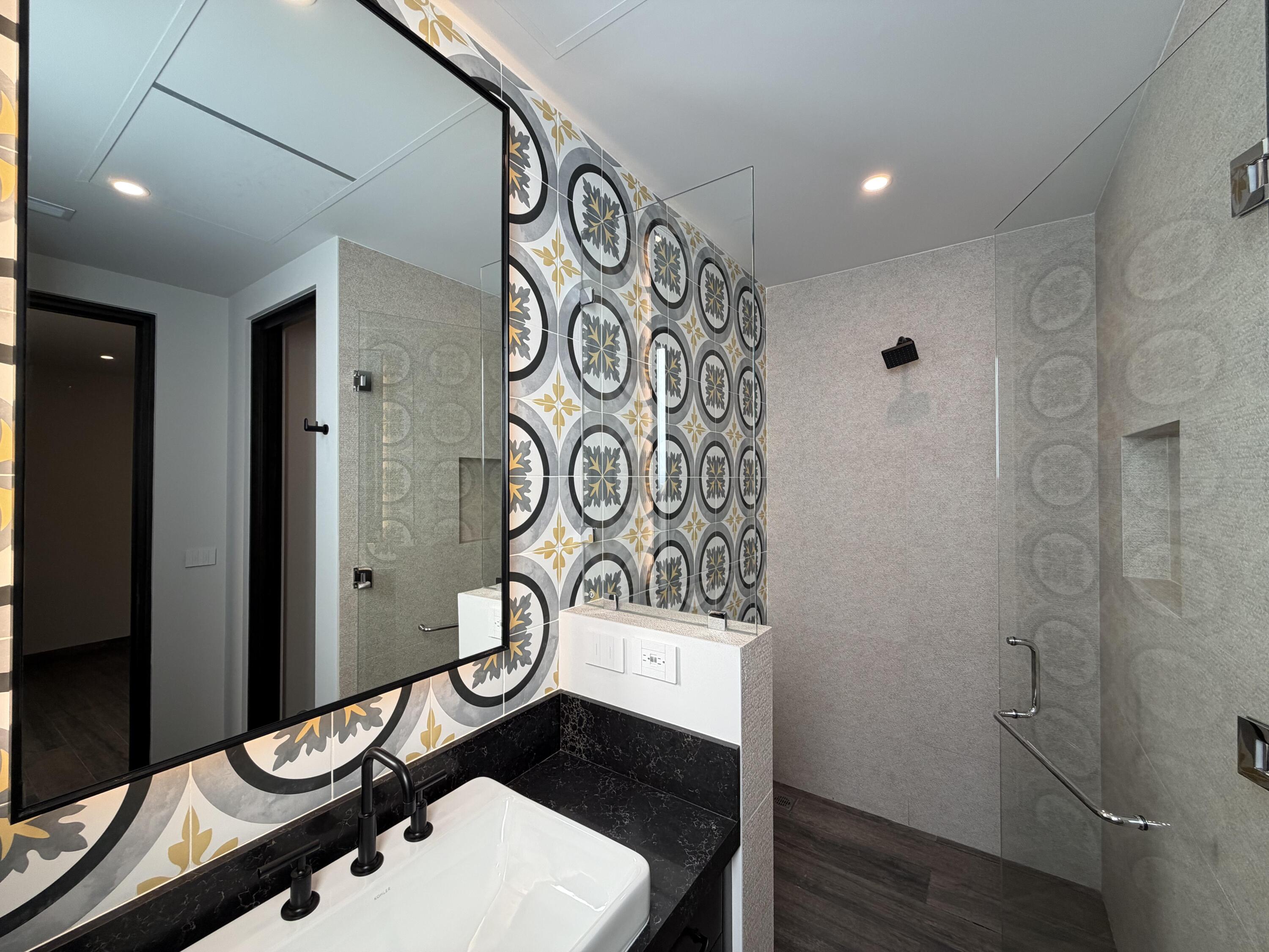 Ocean View Luxury Residence Condo, Alvar Pentgarden 3 Bedroom