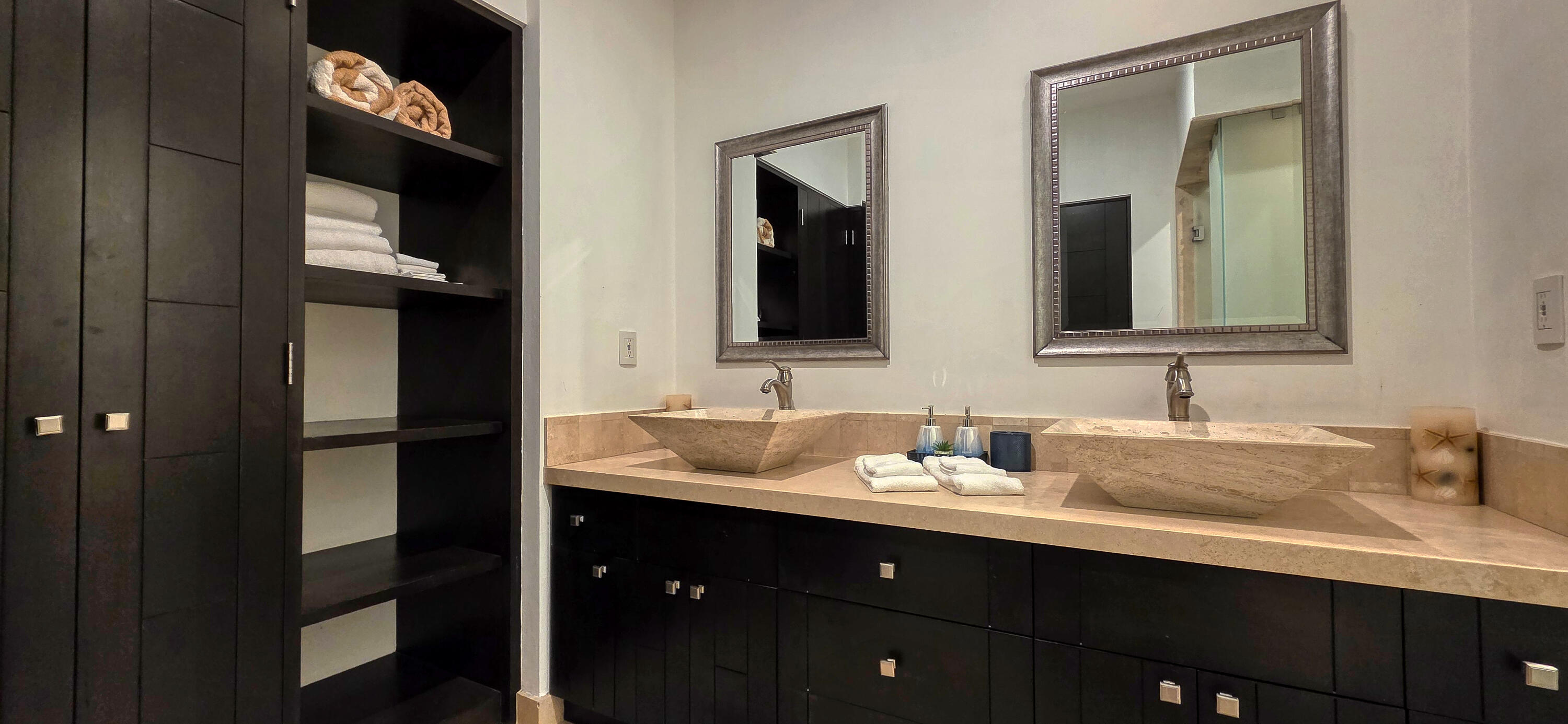 Great Ocean views, Copala Garden Level