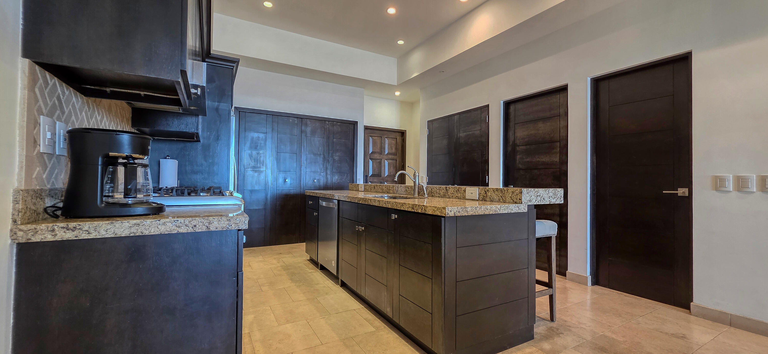 Great Ocean views, Copala Garden Level