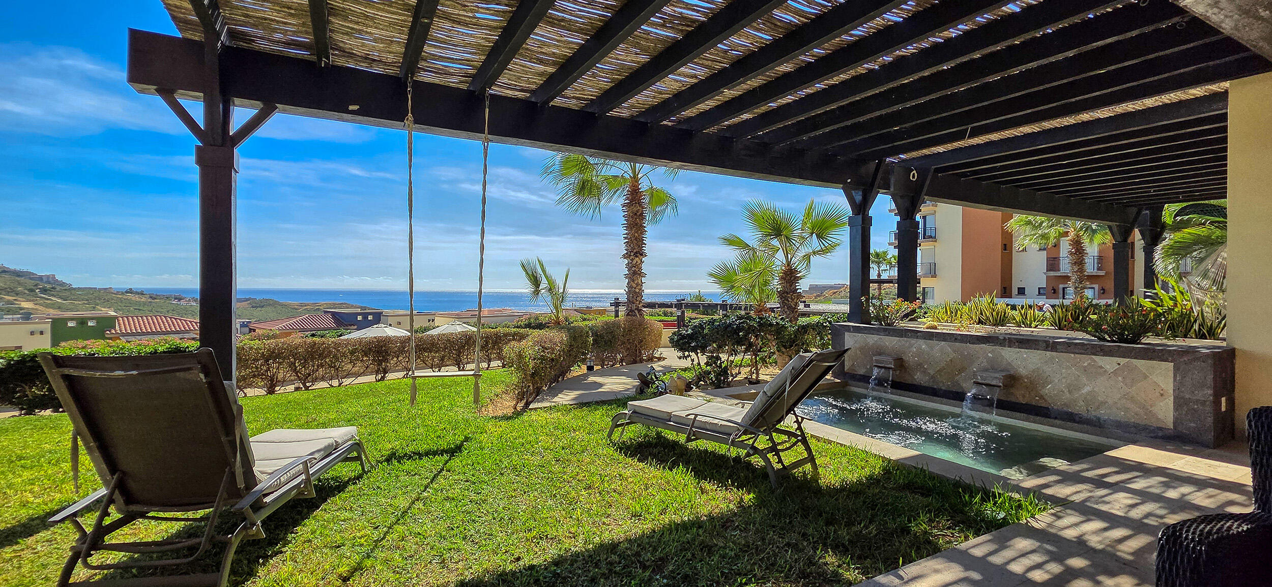 Great Ocean views, Copala Garden Level