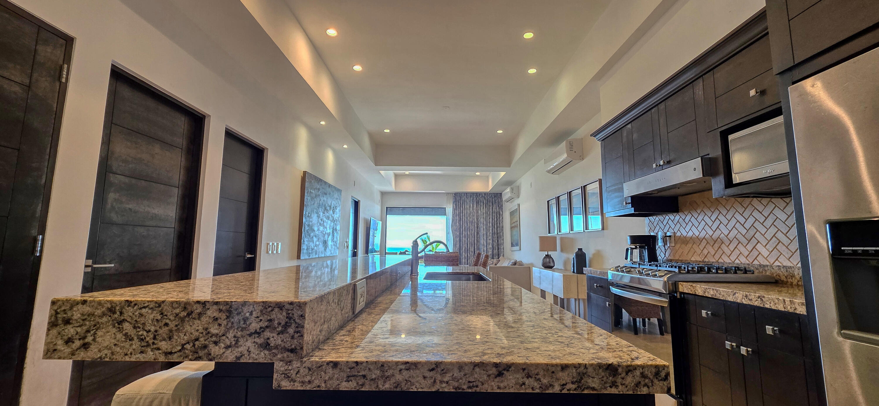 Great Ocean views, Copala Garden Level