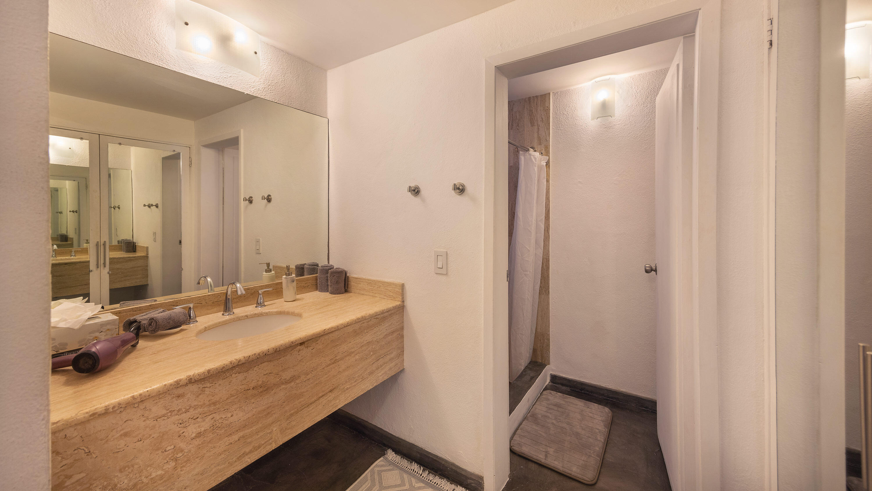 23453 avenida del pescador, Bahia condo