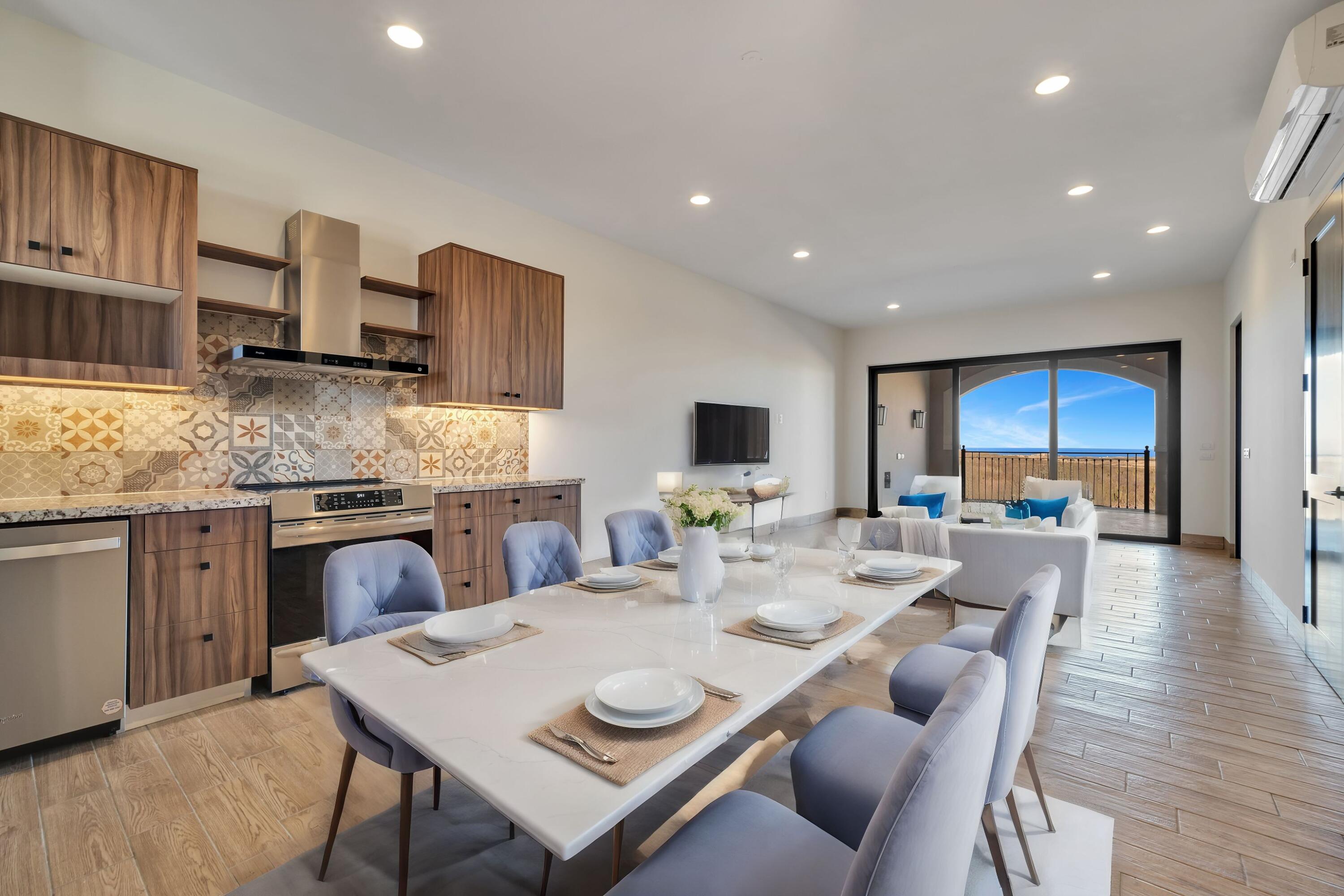Seller Financing, Mavila 2 bed, 2 bath. Floor 2